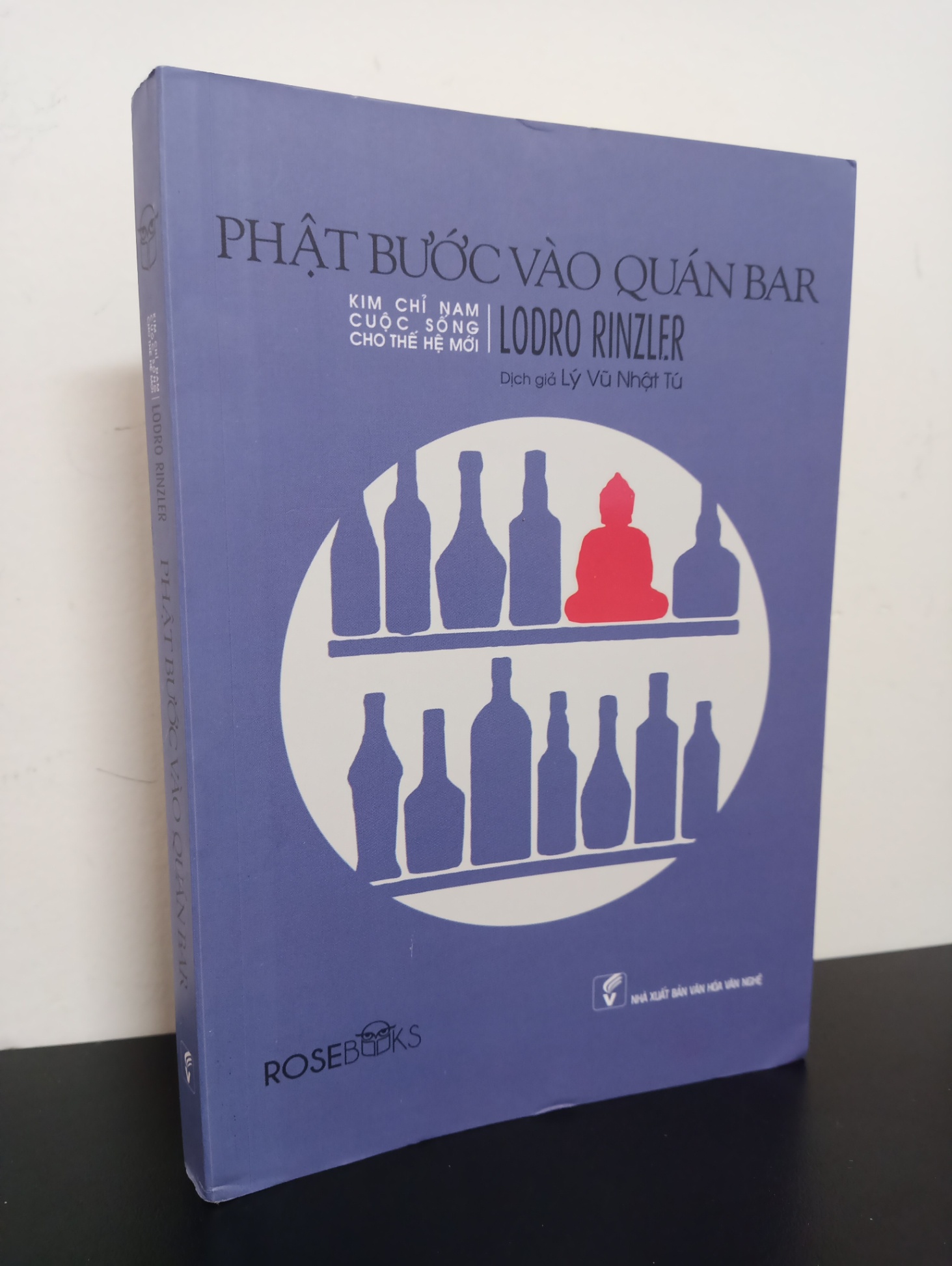 Phật Bước Vào Quán Bar - Kim Chỉ Nam Cuộc Sống Cho Thế Hệ Mới (2017) - Lodro Rinzlf.R Mới 90% HCM.ASB2601