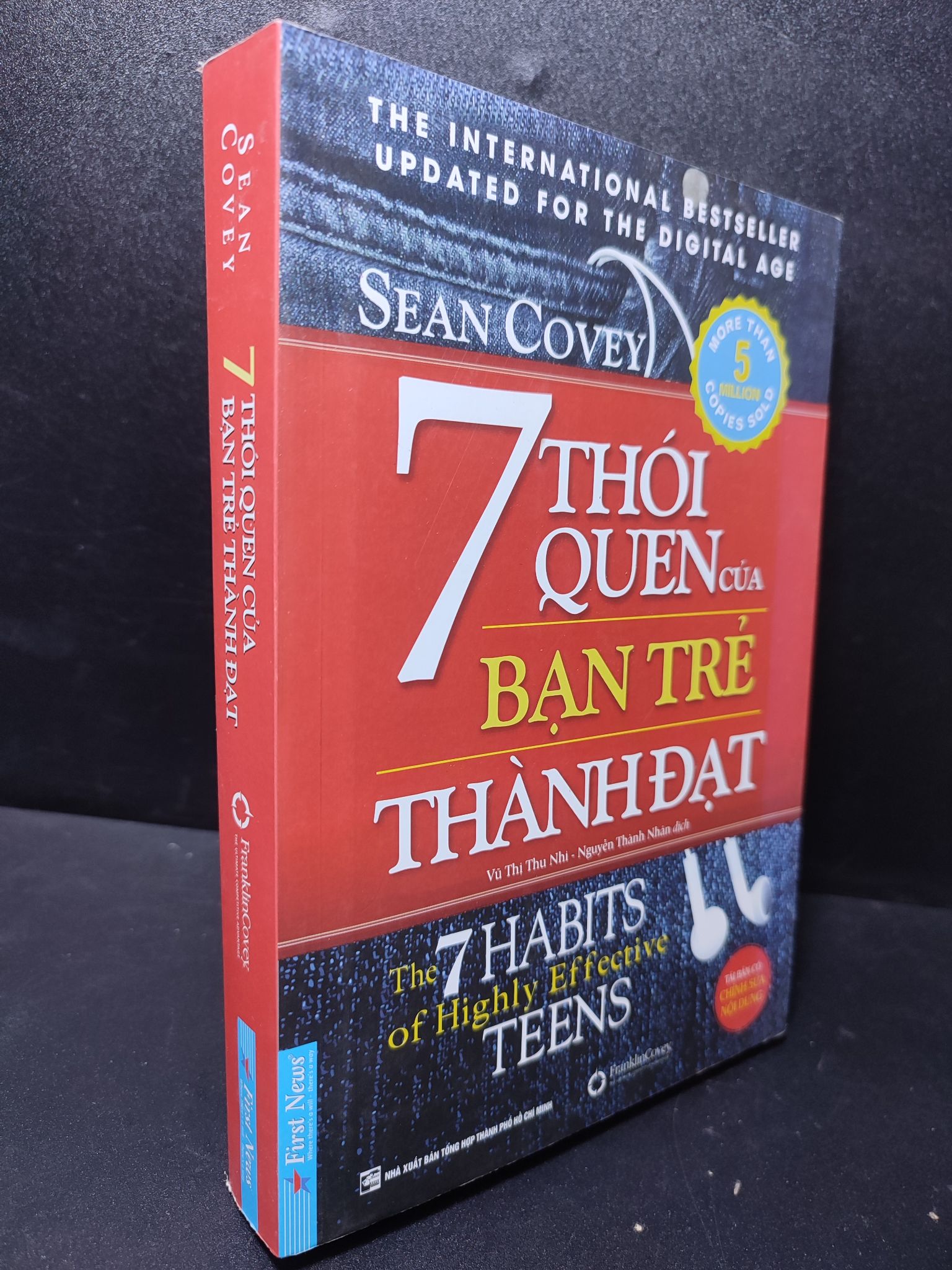 7 Thói Quen Của Bạn Trẻ Thành Đạt Sean Covey 2019 (khổ lớn) mới 80% ố, tróc gáy HPB.HCM2301 kỹ năng