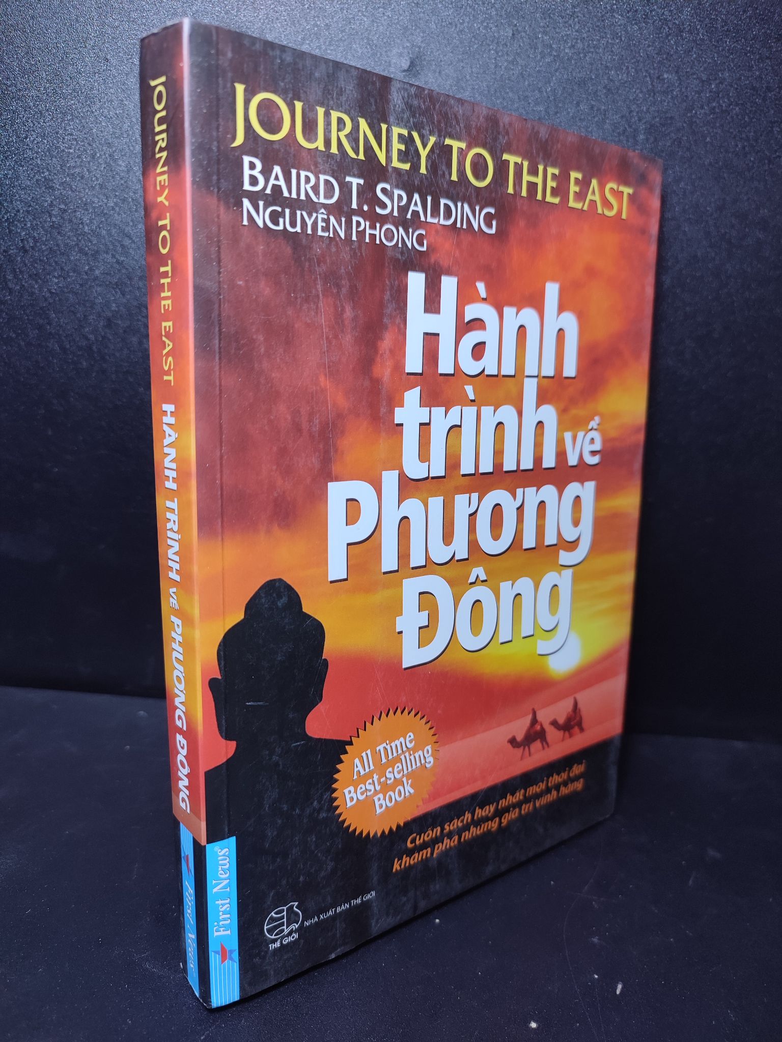 Hành Trình Về Phương Đông Baird T.Spalding 2019 (Bìa mềm)mới 80% ố, nhăn gáy, tróc gáy HCM2301 văn học