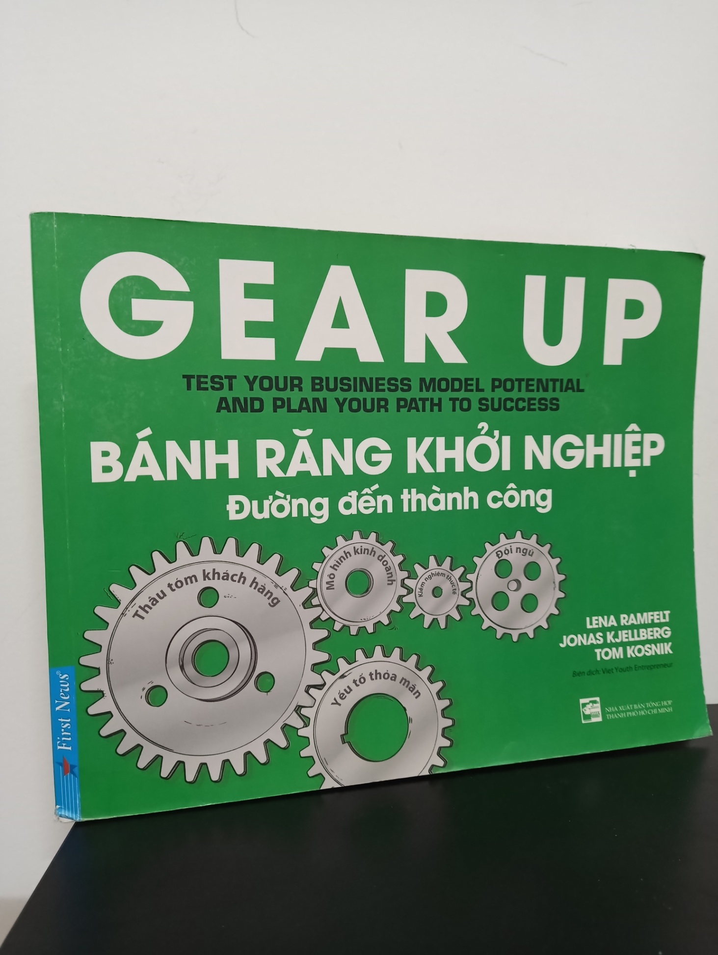 Bánh Răng Khởi Nghiệp - Đường Đến Thành Công (2016) - Lena Ramfelt, Jonas K. Jellberg, Tom Konsnik Mới 90% HCM.ASB0602