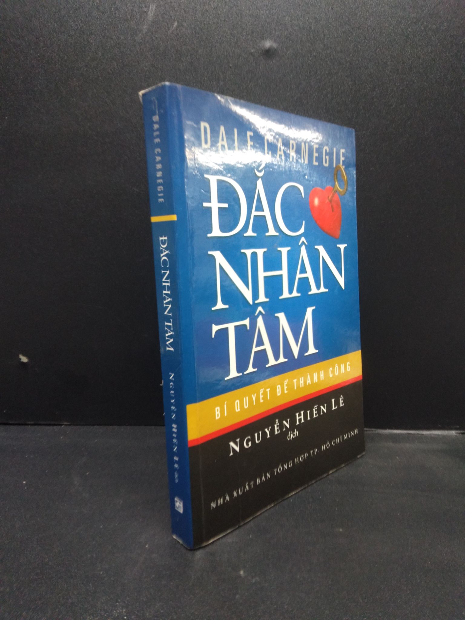 Đắc Nhân Tâm Dale Carnegie năm 2016 mới 80% bẩn nhẹ HCM2602