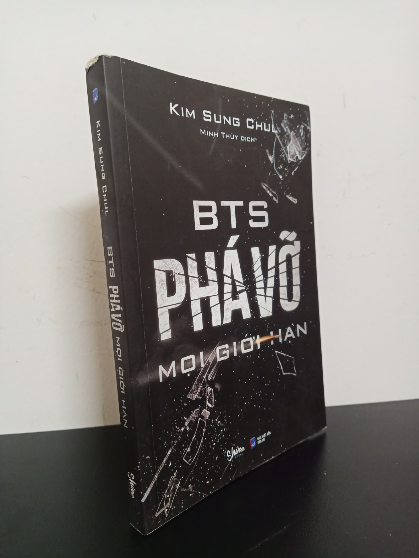 BTS Phá Vỡ Mọi Giới Hạn (2020) - Kim Sung Chul Mới 90% HCM.ASB1403