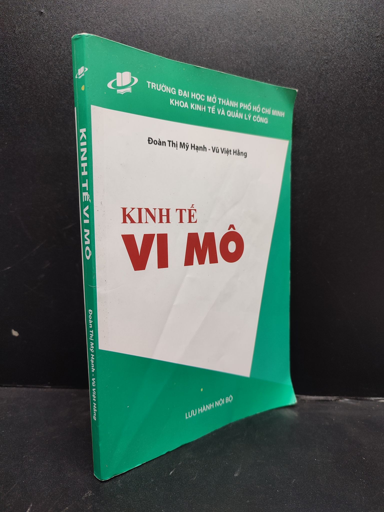 Kinh tế vi mô năm 2022 mới 80% ố nhẹ có viết nhiều HCM.TN2602 giáo trình