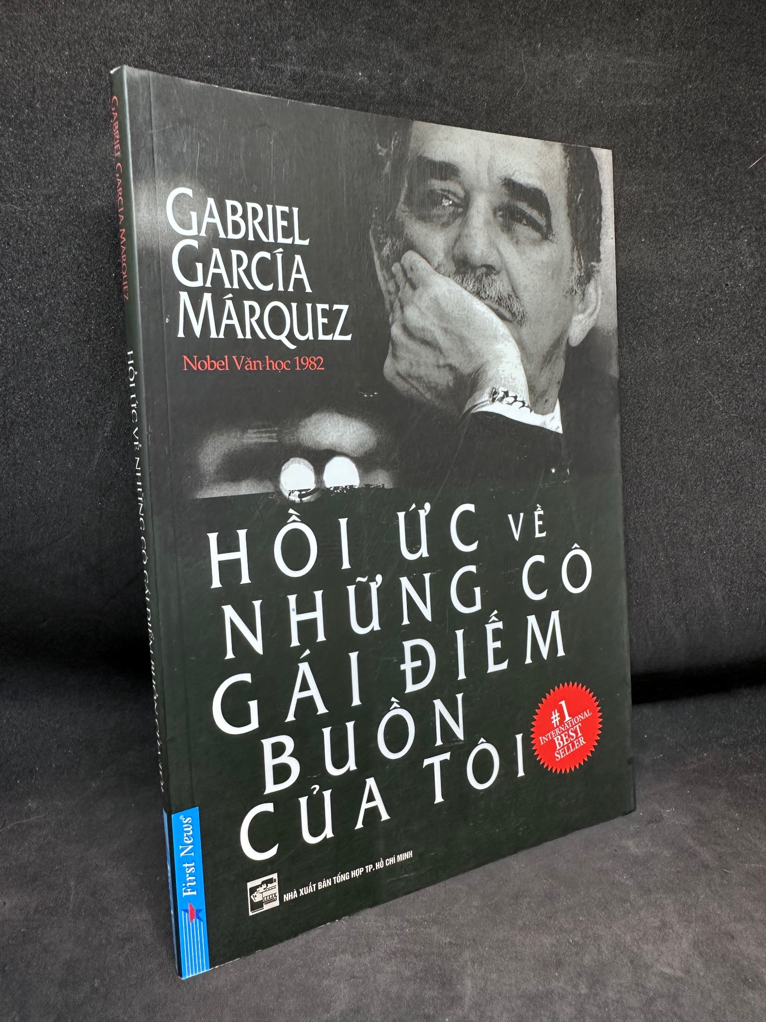 Hồi Ức Về Những Cô Gái Điếm Buồn Của Tôi - Gabriel Garcia Marquez, Mới 90%, 2015 SBM1303