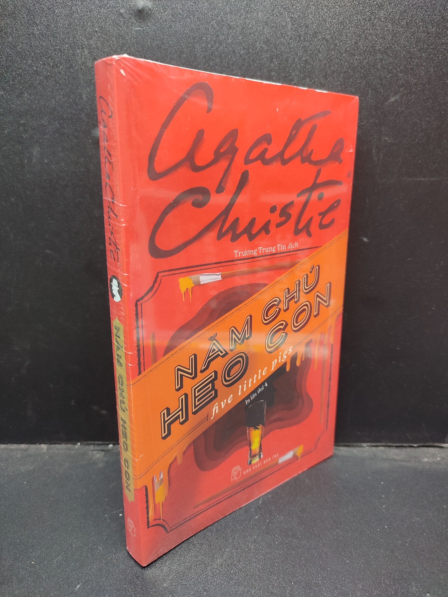 Năm Chú Heo Con Agatha Christie mới 100% HCM0804