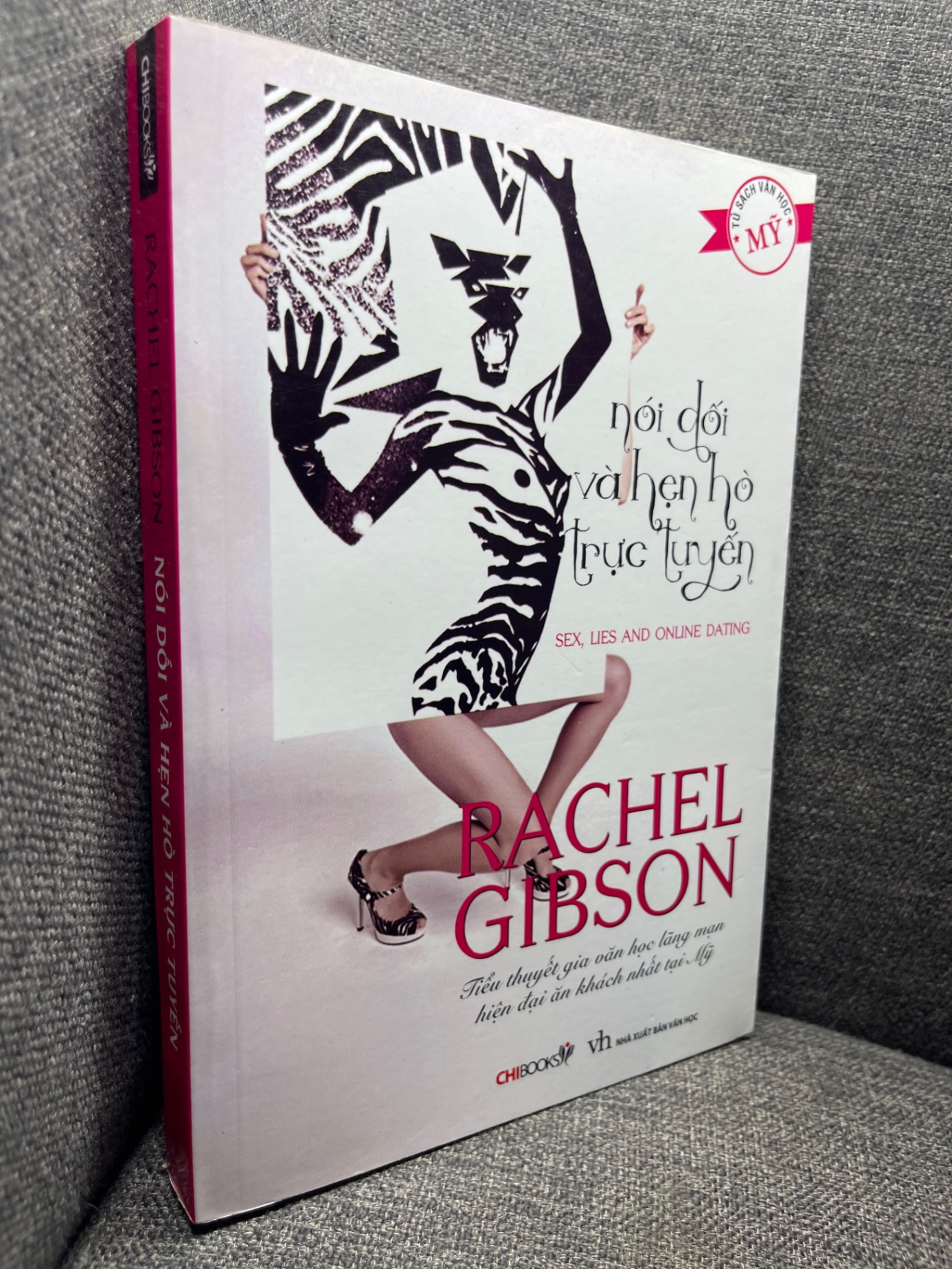 Nói dối và hẹn hò trực tuyến Rachel Gibson 2010 mới 80% HPB1704