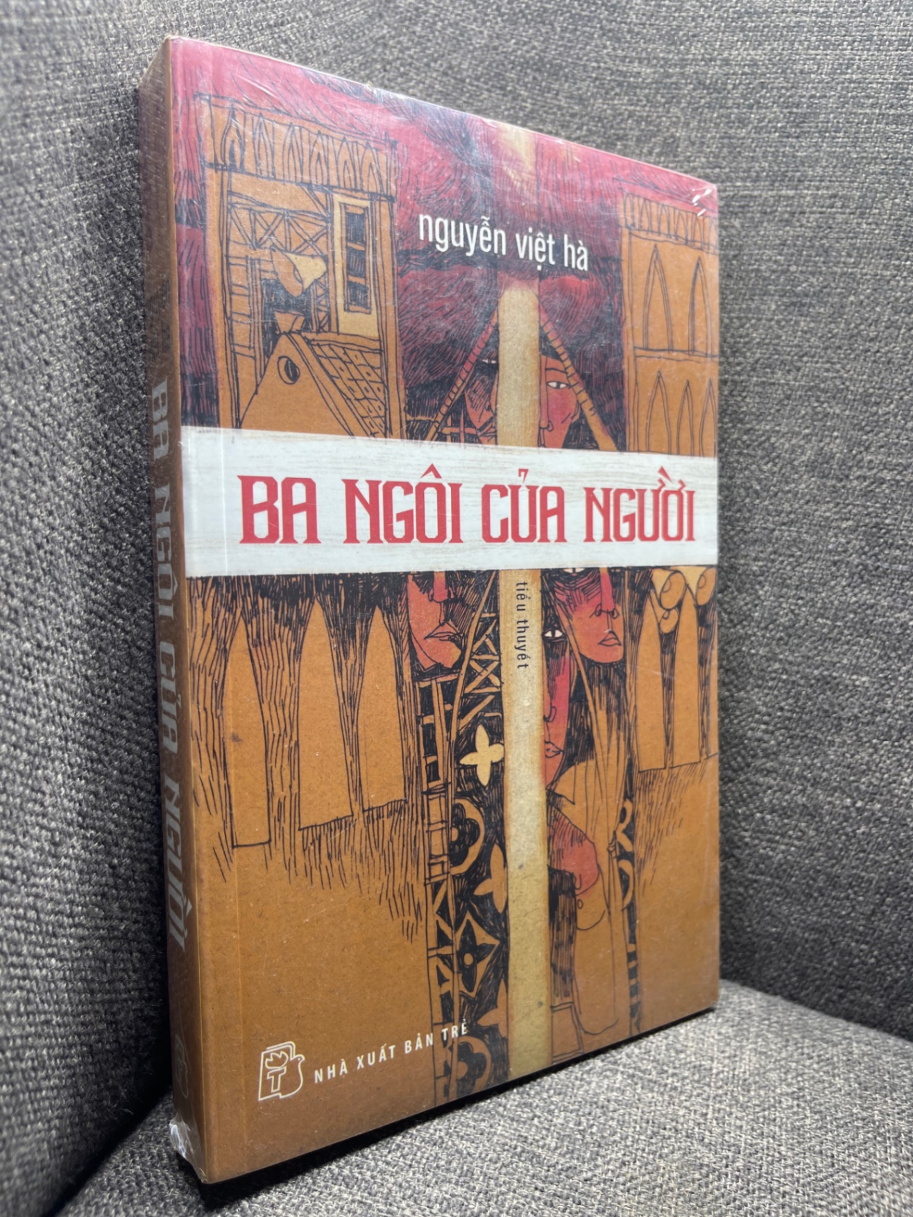 Ba ngôi của người Nguyễn Việt Hà mới 100% HPB1704