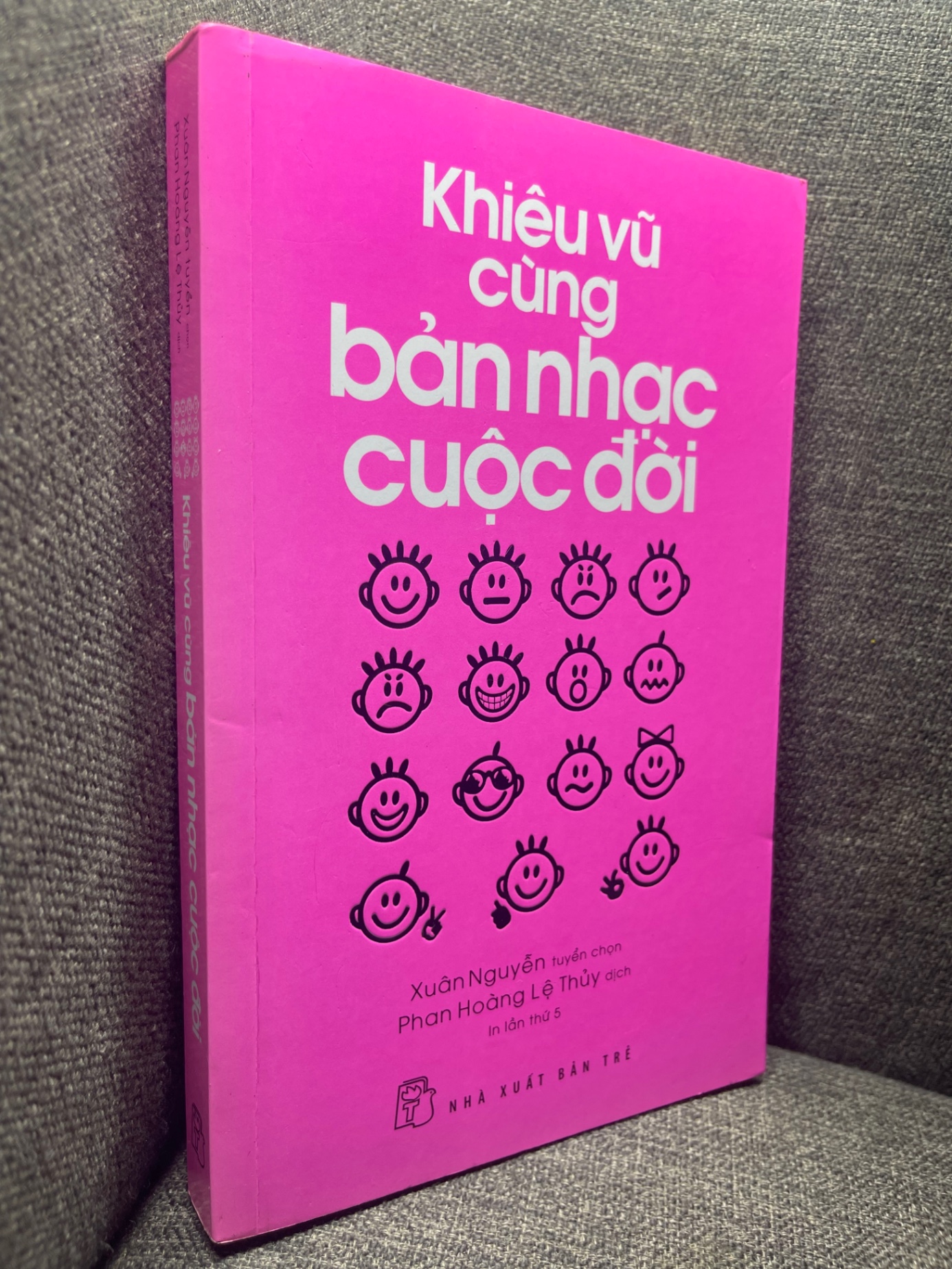 Khiêu vũ cùng bản nhạc cuộc đời Xuân Nguyễn 2018 mới 80% HPB1704