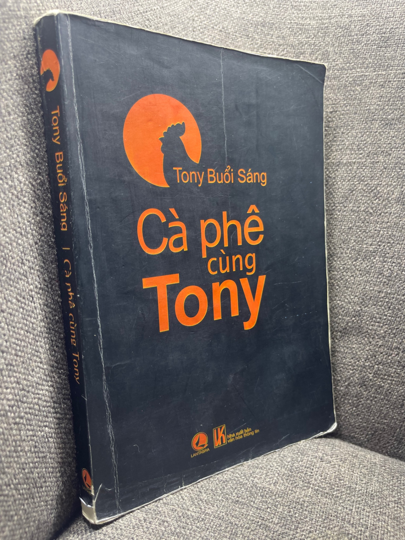 Cà phê cùng Tony Tony Buổi Sáng 2014 mới 80% rách bìa góc nhỏ HPB1704