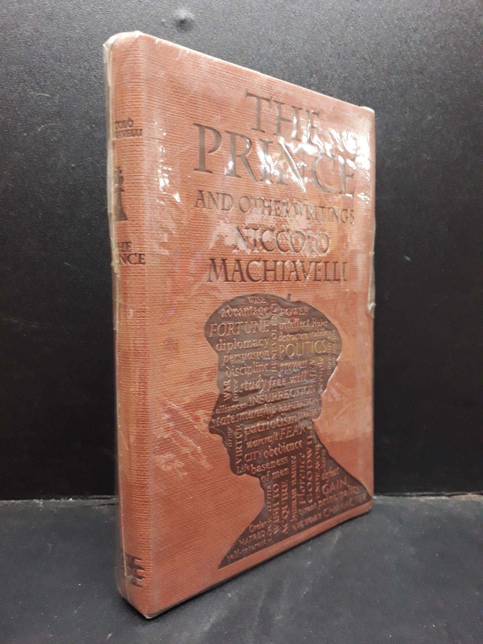 The Prince And Other Writings Niccolò Machiavelli (có seal) mới 80% ố HCM1504 ngoại văn