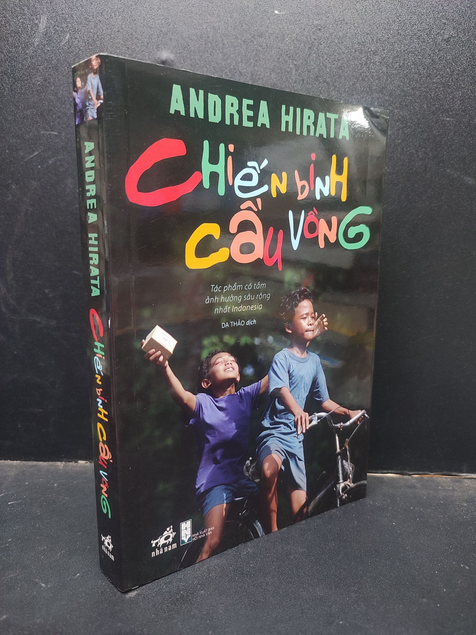 Chiến Binh Cầu Vồng Andrea Hirata mới 90% bẩn nhẹ 2023 HCM2404 văn học