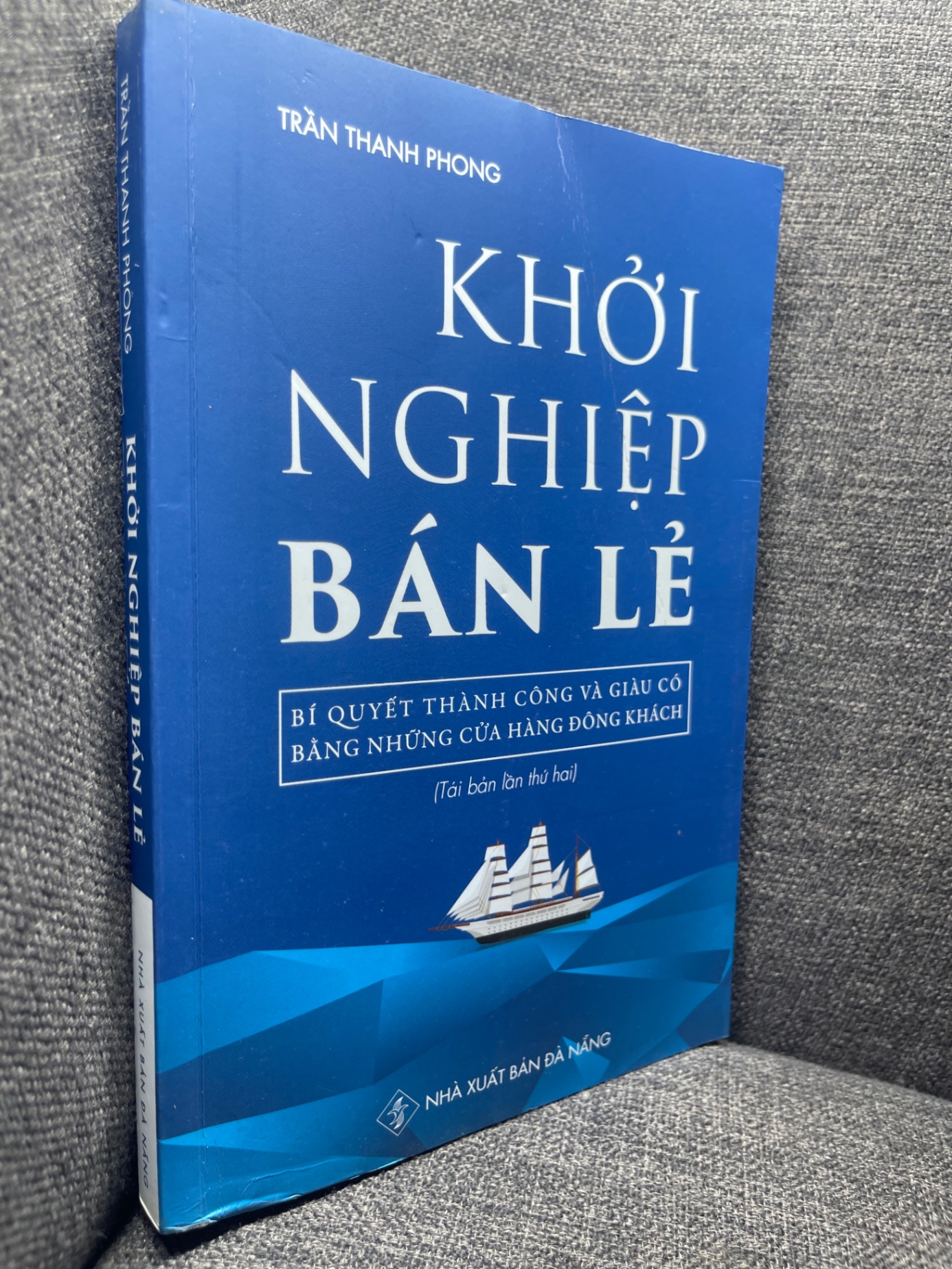 Khởi nghiệp bán lẻ Trần Thanh Phong 2019 mới 85% HPB1704