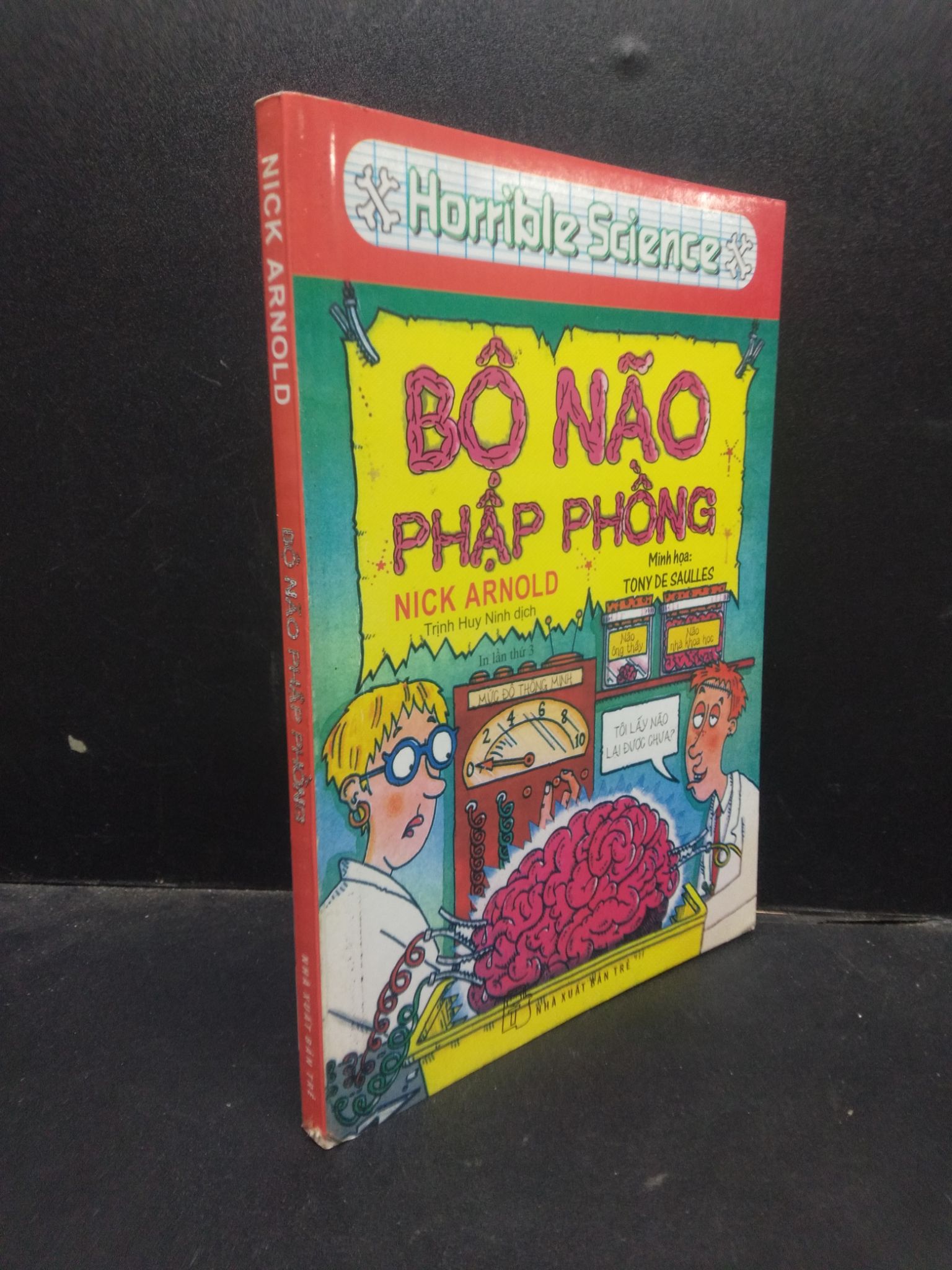 Bộ não phập phồng Nick Arnold 2018 mới 70% ố vàng HCM1604 khoa học