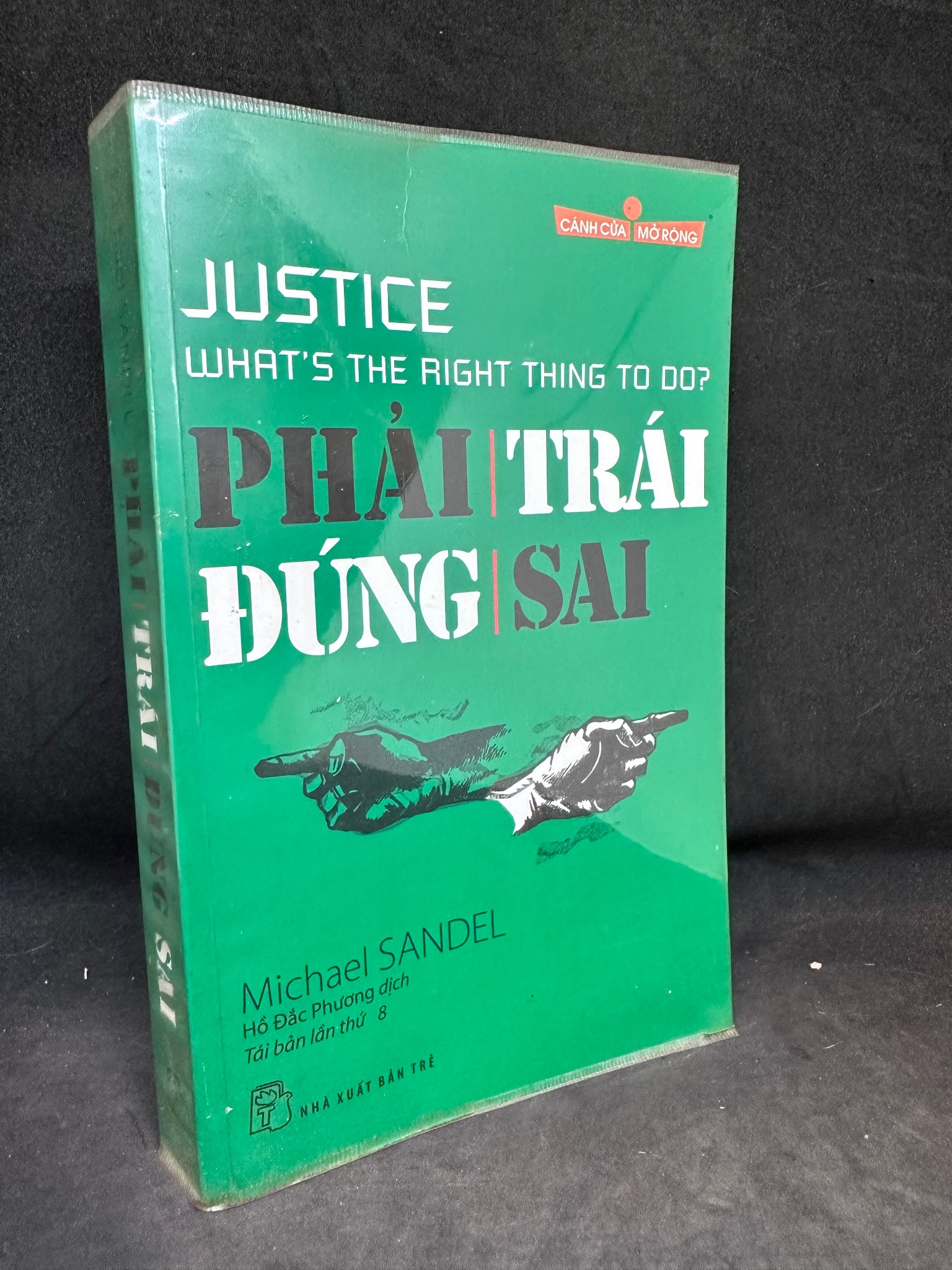 Phải Trái Đúng Sai - Michael Sandel, Mới 80% (Ố Vàng, Trang đầu có ghi chữ), 2016 SBM.PL2504