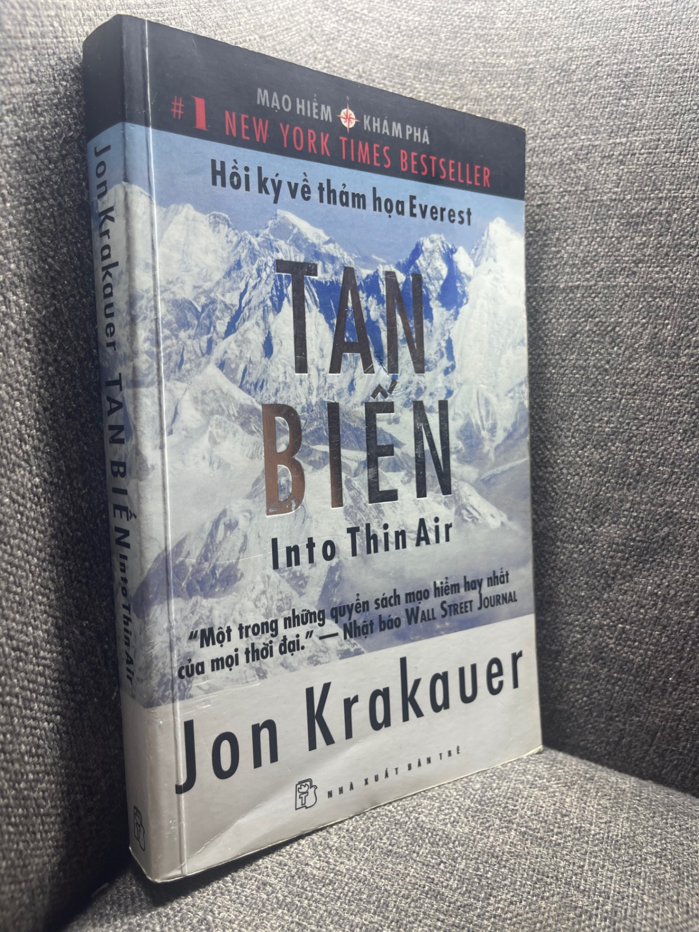 Tan biến Jon Krakauer 2009 mới 80% ố viền HPB0305