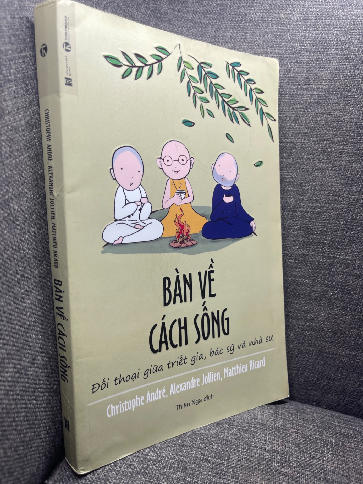 Bàn về cách sống Christophe Andre, Alexandre Jollien và Matthieu Ricard 2021 mới 80% bung gáy nhẹ HPB0305