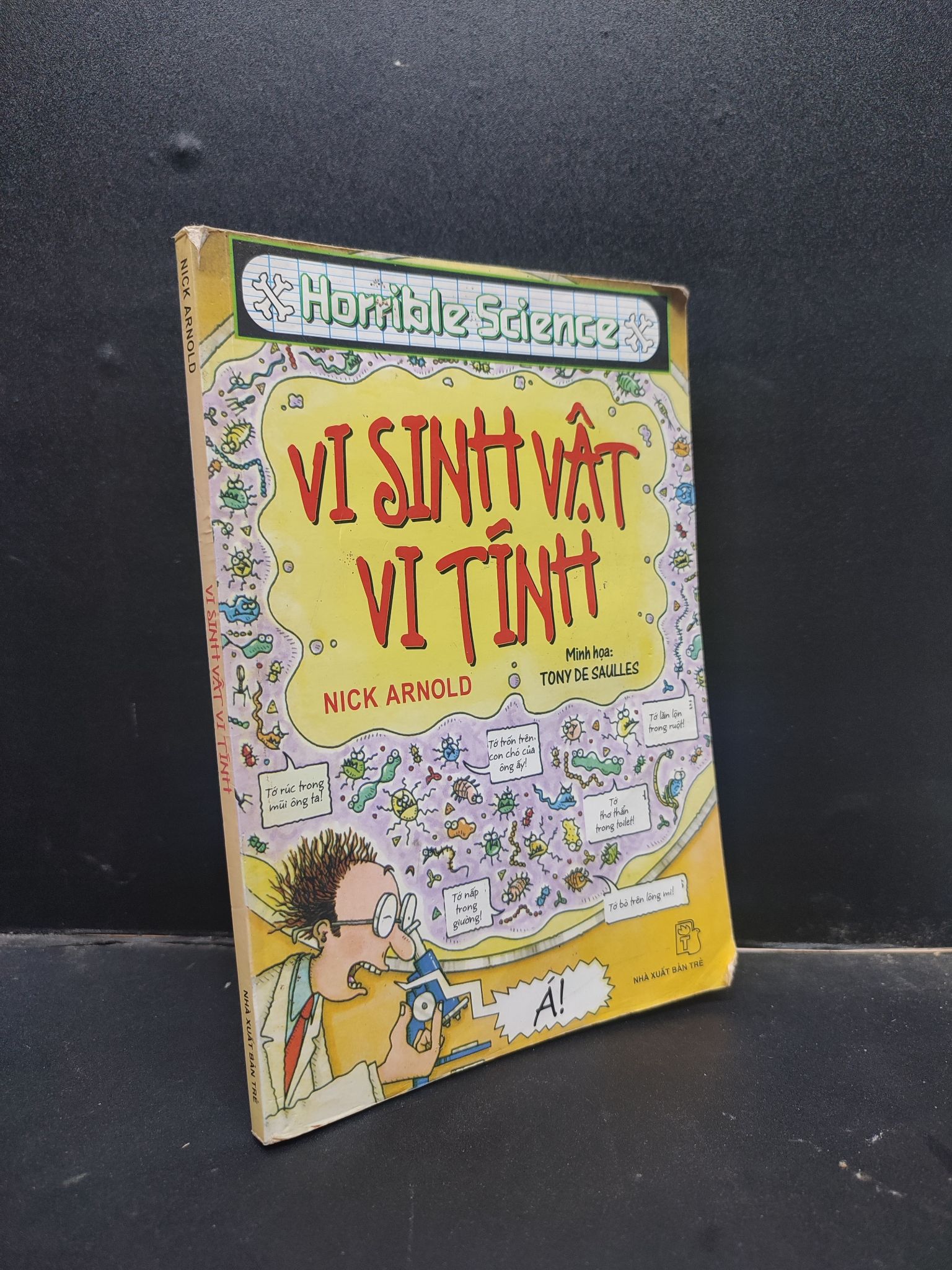 Vi sinh vật vi tính - Nick Arnold 2011 mới 70% ố bẩn HCM0305 khoa học