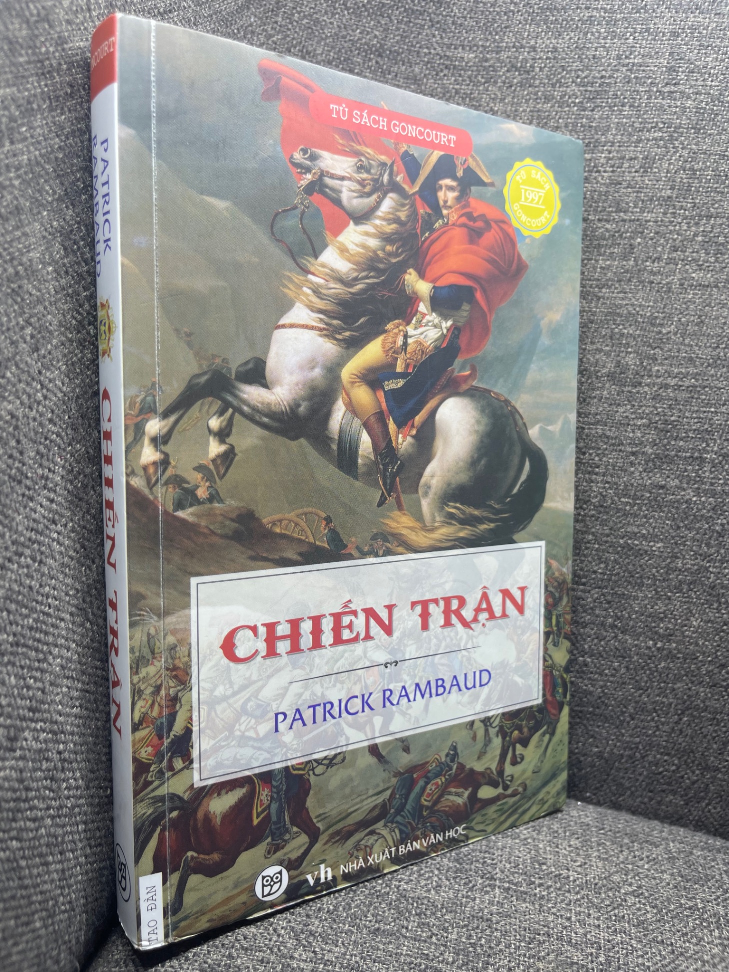 Chiến trận Patrick Rambaud 2015 mới 80% ố viền nhẹ HPB1305