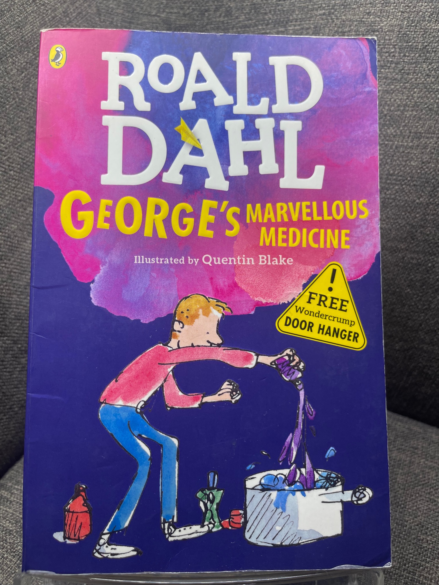 Georges marvellous medicine mới 90% truyện tranh ngoại văn và thiếu nhi Roald Dahl HPB1505