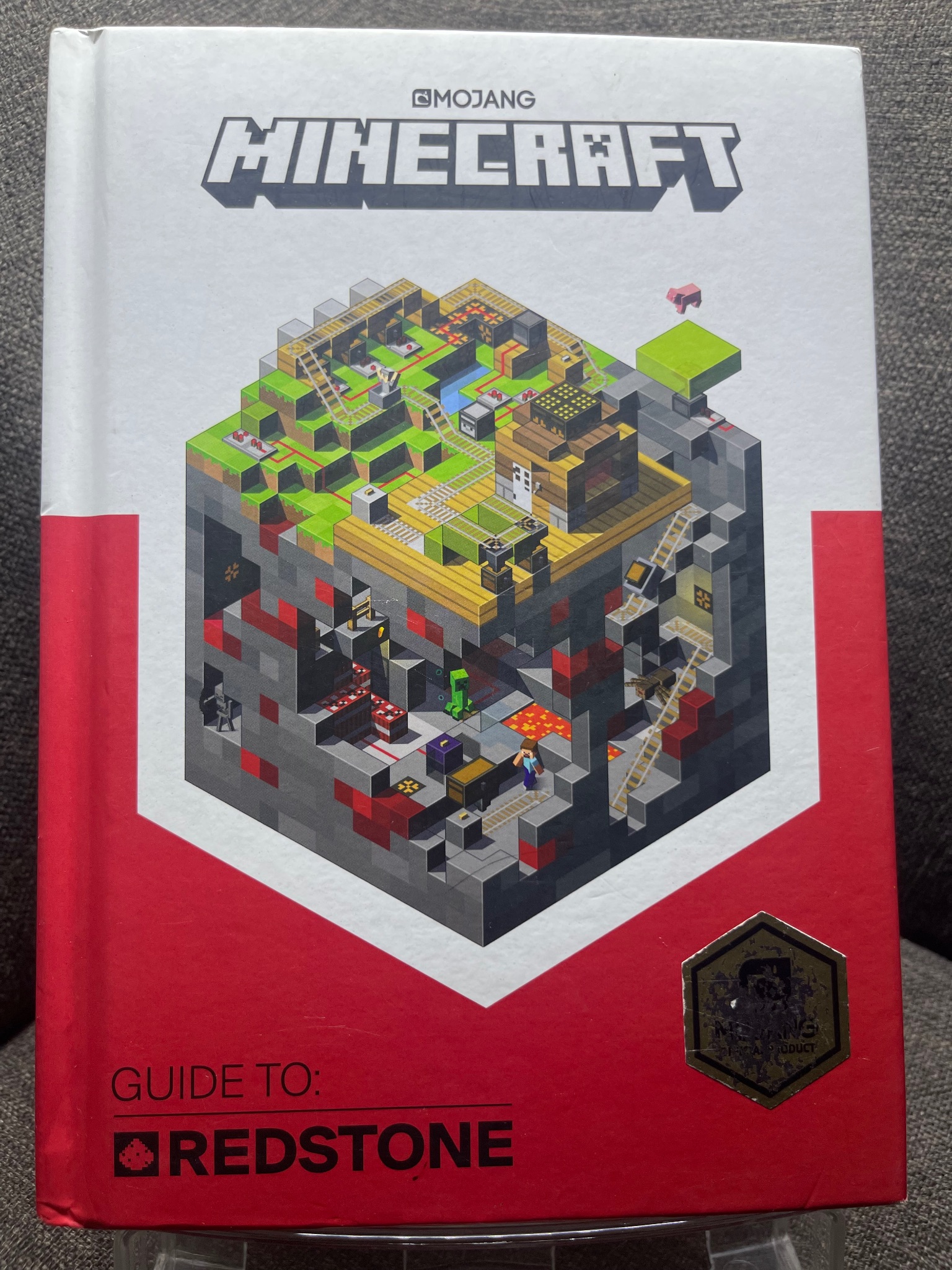 Minecraft guide to redstone mới 85% xước ở tem sách màu ngoại văn game minecraft Mojang HPB1505