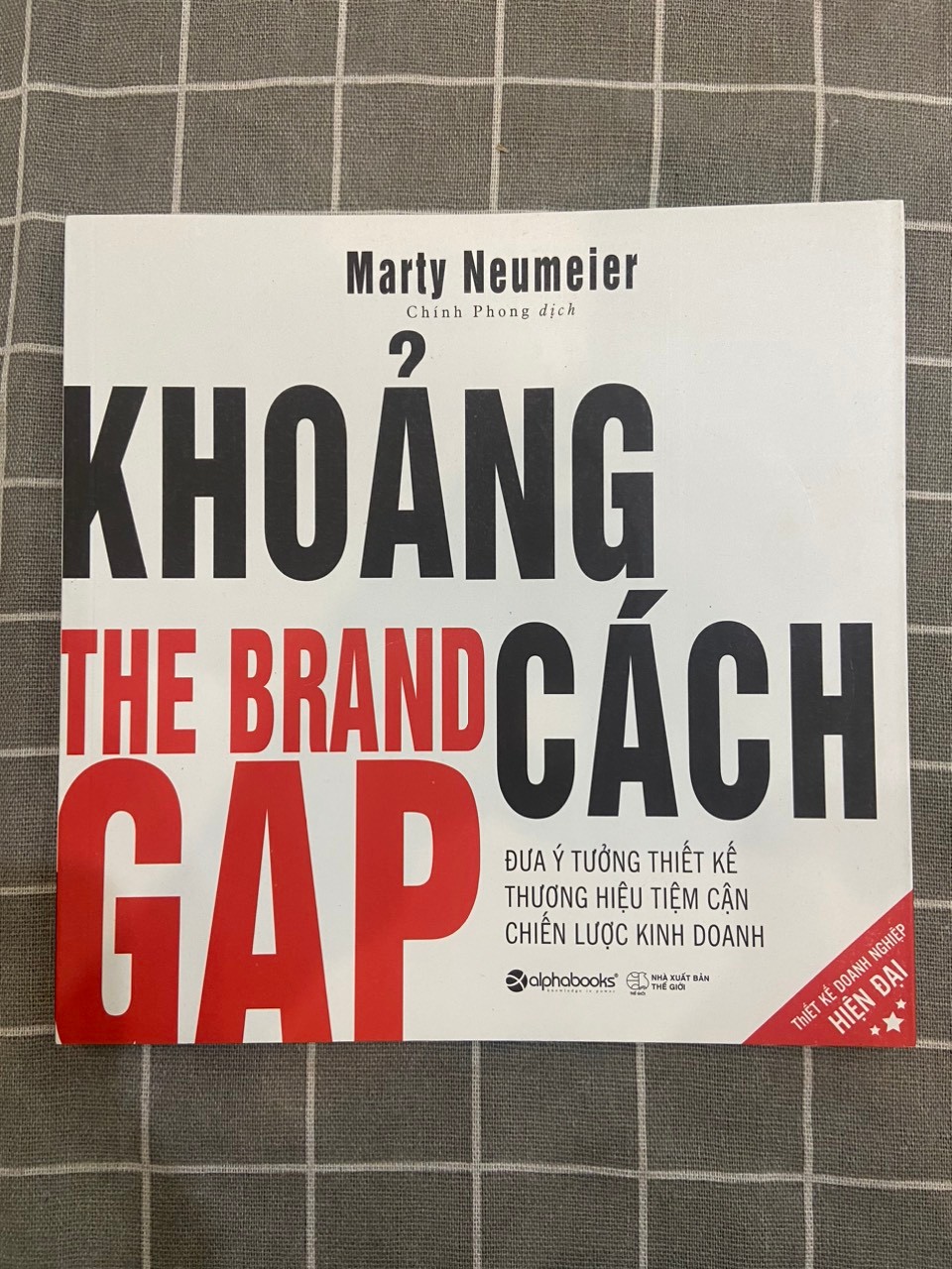 Khoảng cách Mới 90% 2017 Marty Neumeier TSTK1705 SÁCH MARKETING KINH DOANH