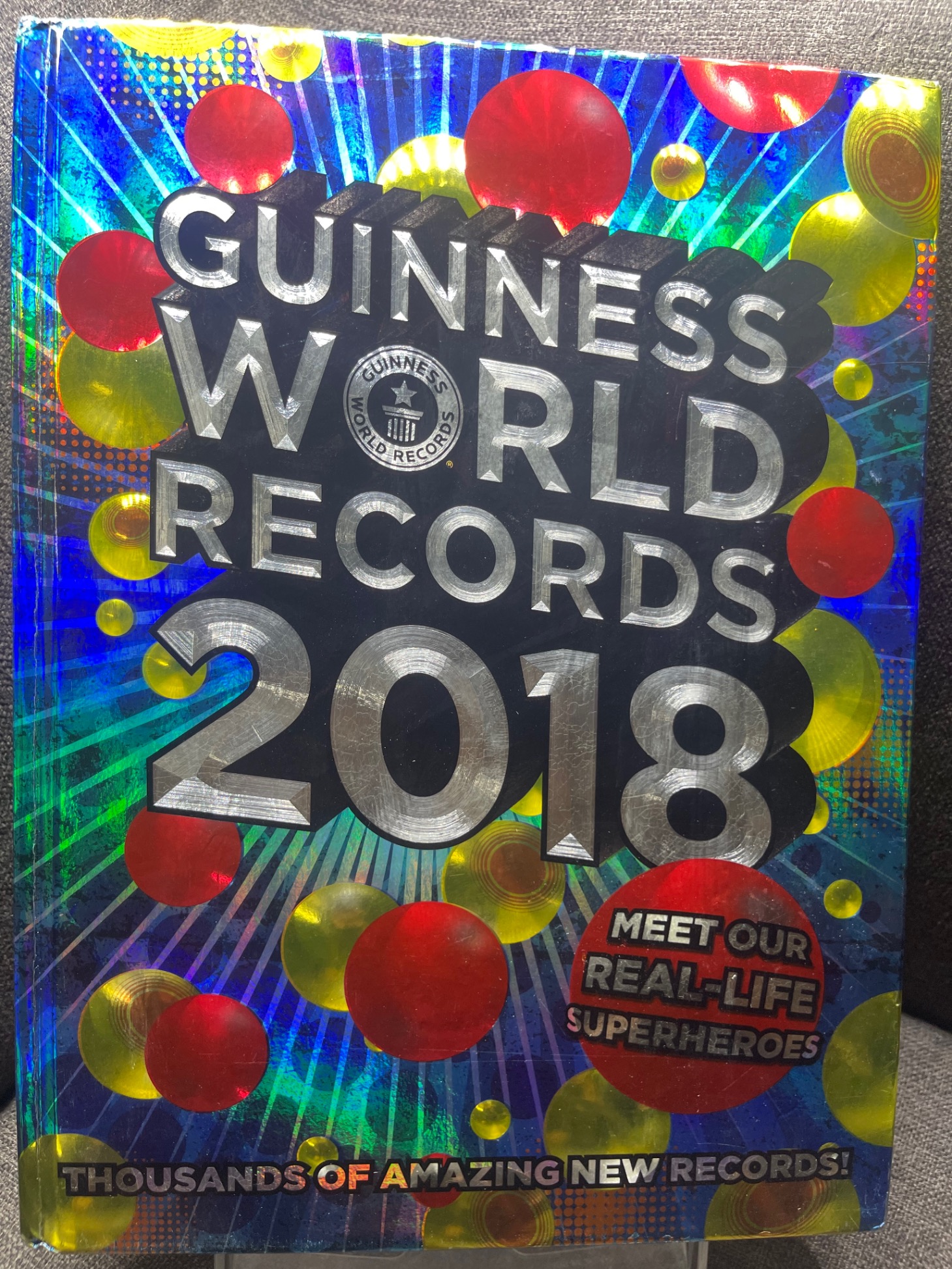 Guinness world records 2018 mới 90% sách tranh màu ngoại văn kỷ lục guinness HPB1605 SÁCH NGOẠI VĂN