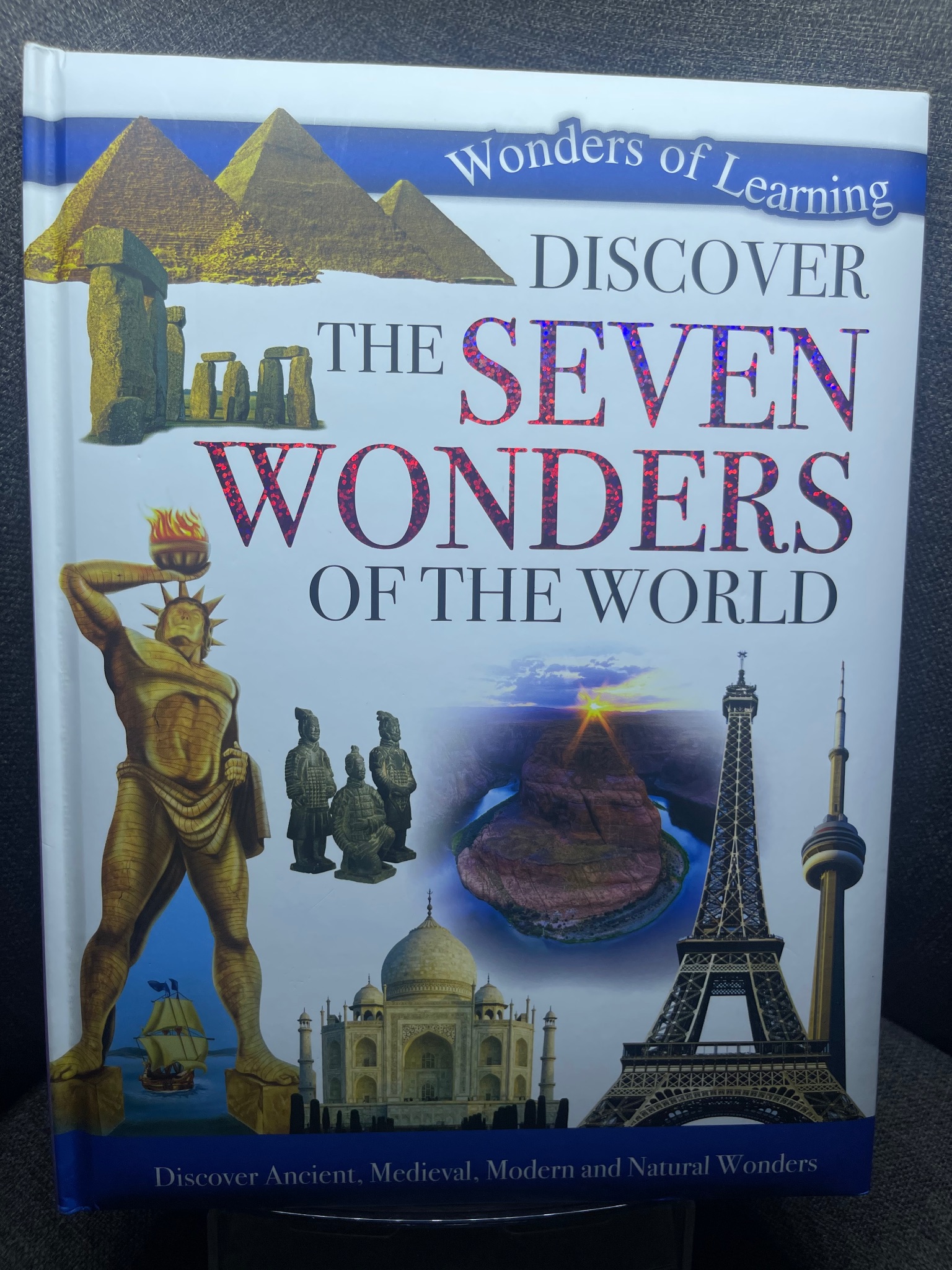 The seven wonders of the world mới 90% sách tranh màu ngoại văn kỳ quan thế giới Wonders of learning HPB1605 SÁCH NGOẠI VĂN