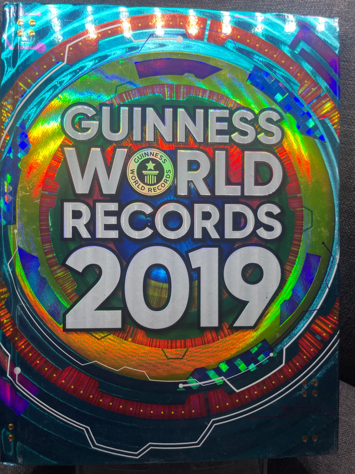 Guinness world records 2019 mới 90% sách tranh màu ngoại văn kỷ lục guinness HPB1605 SÁCH NGOẠI VĂN