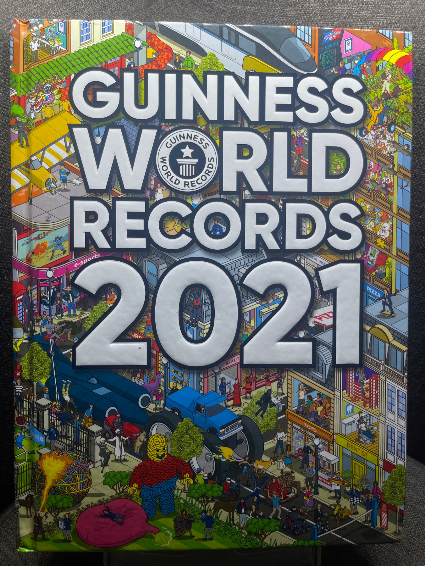 Guinness world records 2021 mới 90% sách tranh màu ngoại văn kỷ lục guinness HPB1605 SÁCH NGOẠI VĂN