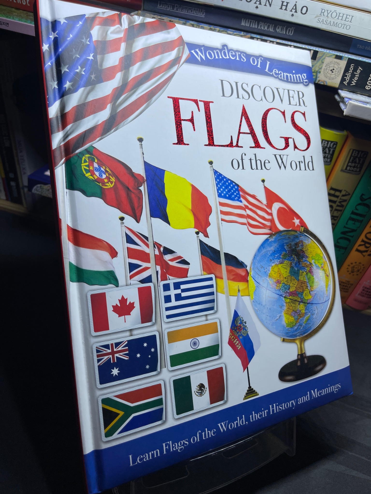 Discover flags of the world mới 90% Wonders of learning HPB2505 SÁCH NGOẠI VĂN