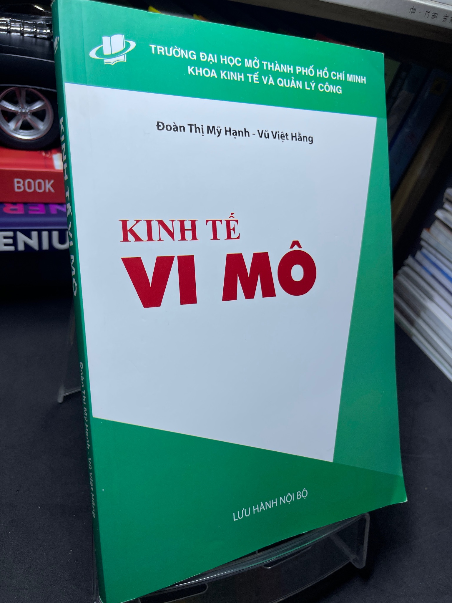 Kinh tế vi mô 2020 mới 85% mực xanh trang đầu lưu hành nội bộ Đoàn Thị Mỹ Hạnh HPB2705 SÁCH GIÁO TRÌNH, CHUYÊN MÔN