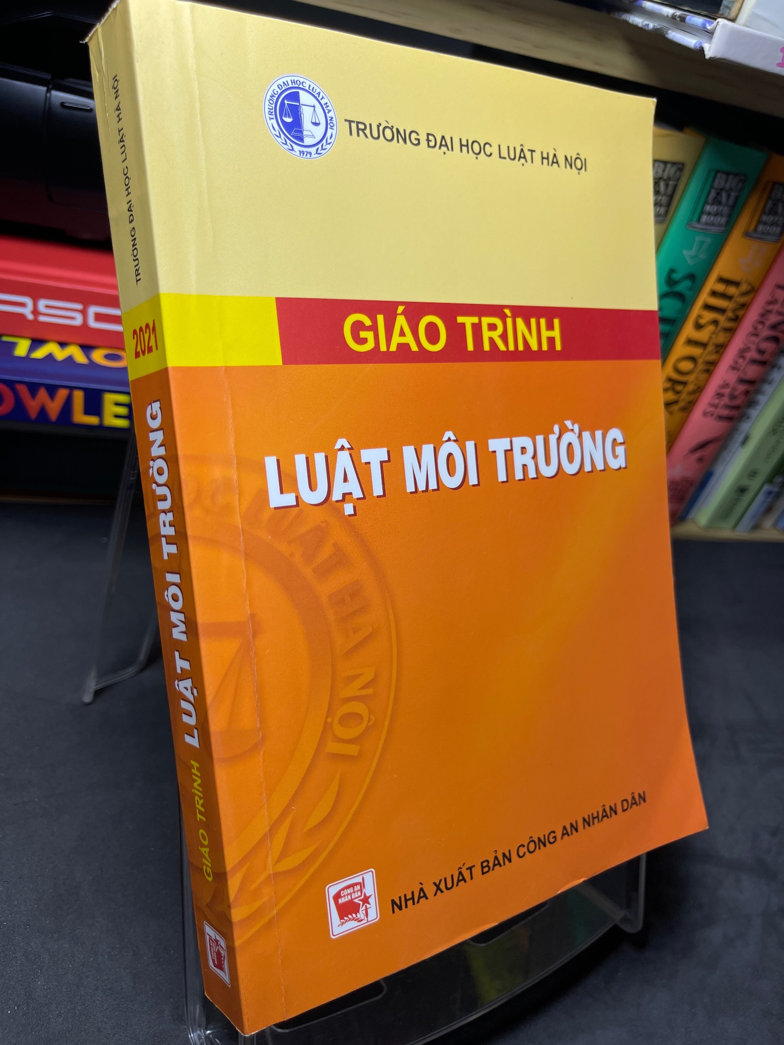 Giáo trình luật môi trường mới 85% bút xanh 2 trang HPB2705 SÁCH GIÁO TRÌNH, CHUYÊN MÔN