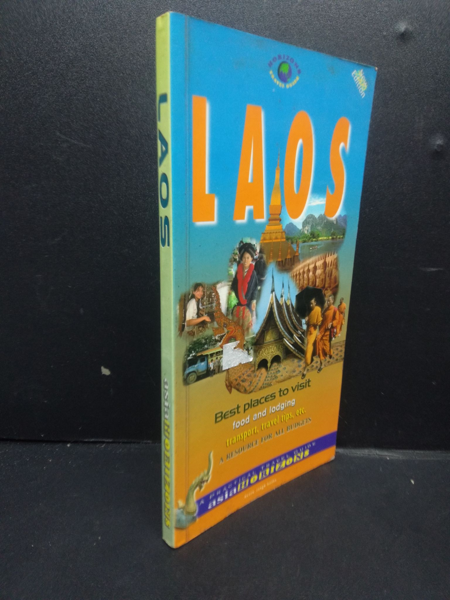 Laos mới 80% bẩn tróc gáy nhẹ HCM2405 Asean Horizons SÁCH NGOẠI VĂN