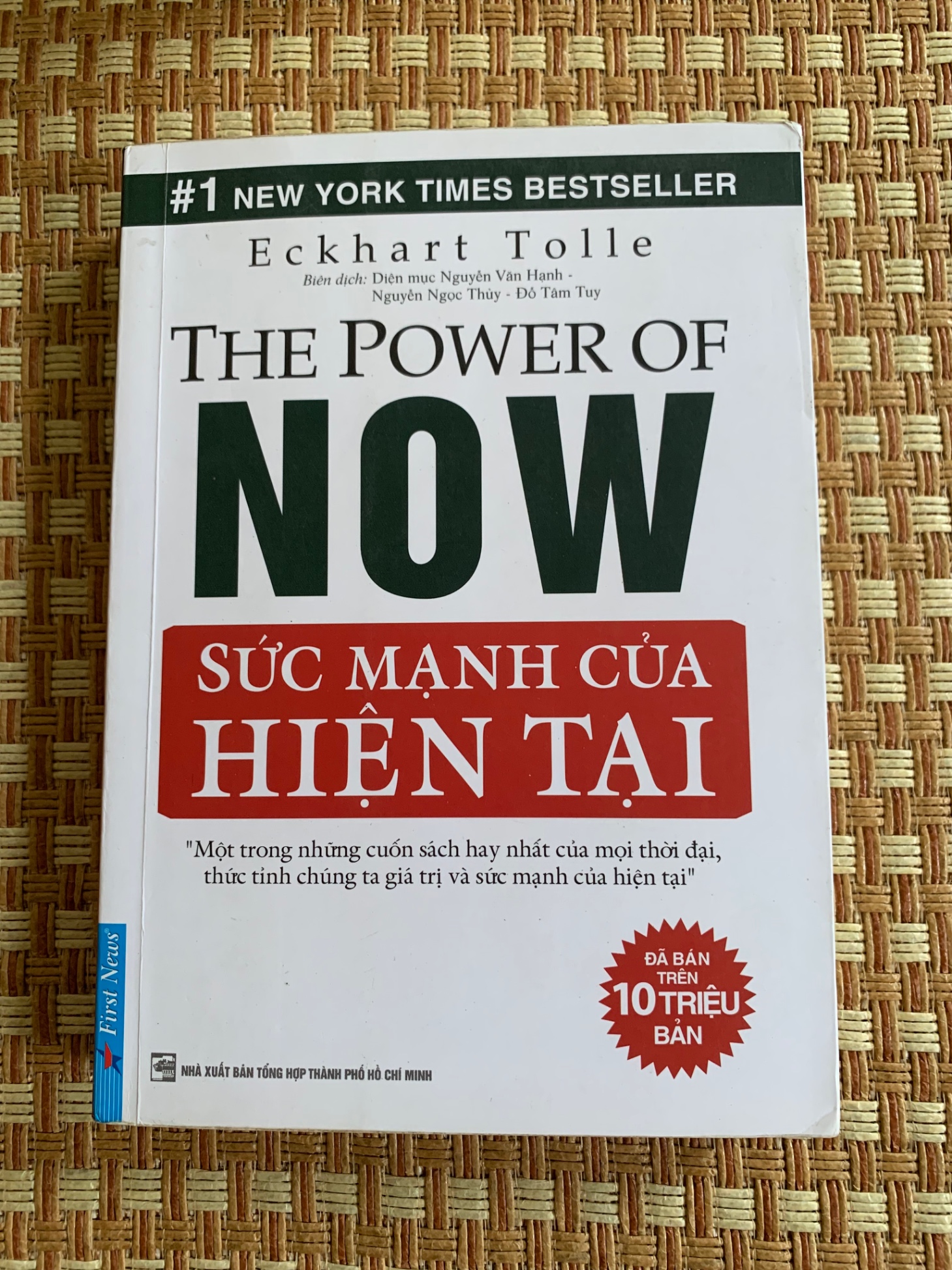 Sức Mạnh Của Hiện Tại (Sách mới 80% 2018, NXB Tổng Hợp TpHCM) tác giả Eckhart Tolle- STB2905-Kỹ Năng Sống