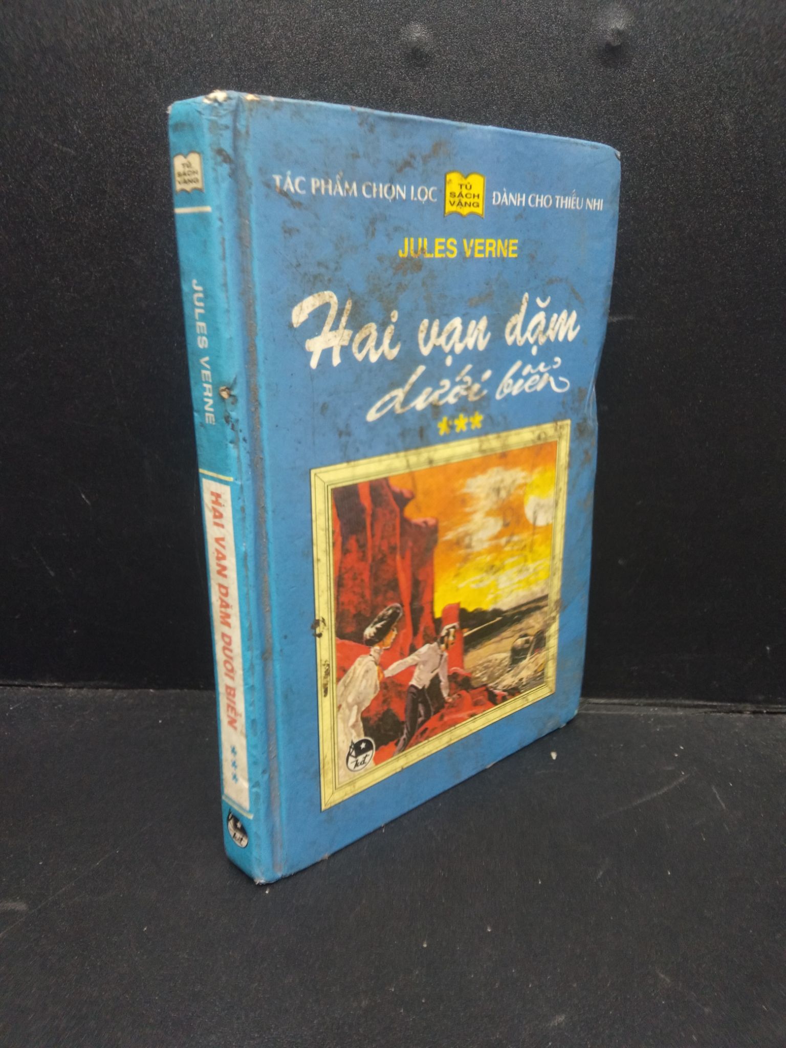 Hai vạn dặm dưới biển Jules Verne 1998 mới 60% ố nặng bẩn bìa có mộc bìa cứng HCM0406 văn học