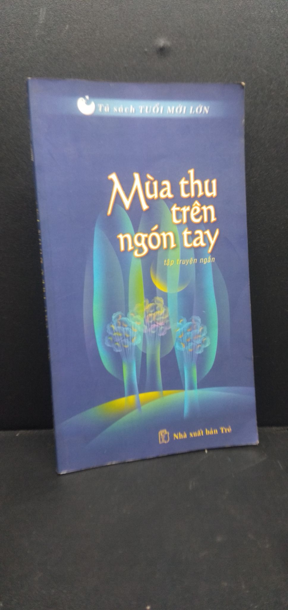 Mùa Thu Trên Ngón Tay nhiều tác giả 2002 mới 80% ố nhẹ có chữ viết tay HCM3105 văn học