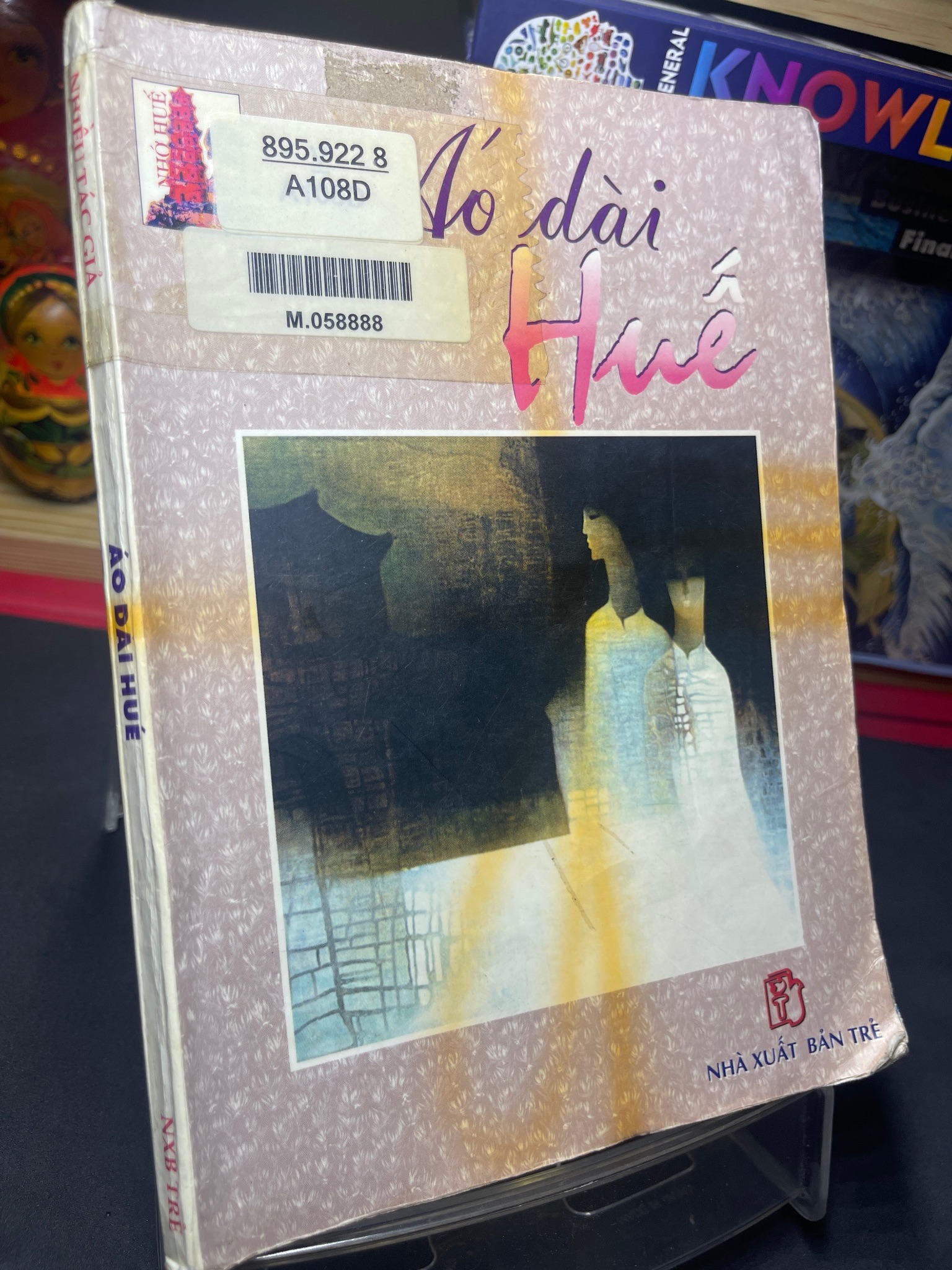 Áo dài Huế 1999 mới 60% ố bẩn Nhiều tác giả HPB0906 SÁCH VĂN HỌC