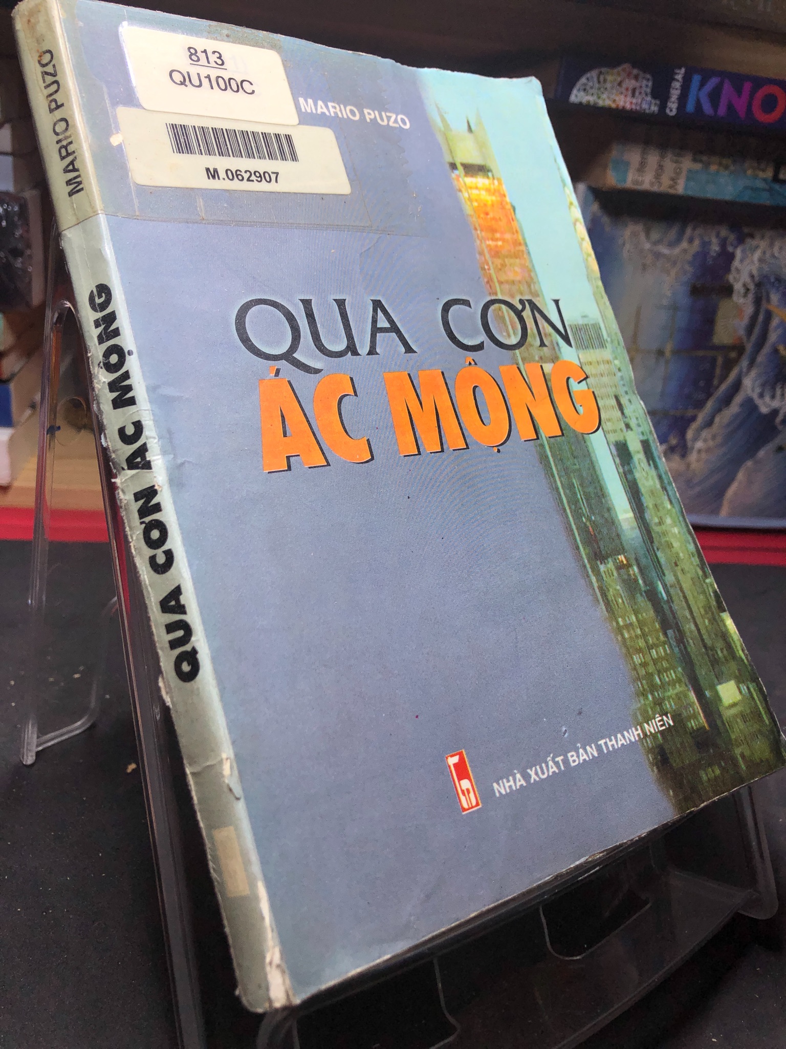 Qua cơn ác mộng 2002 mới 60% bìa ố bẩn Mario Puzo HPB0906 SÁCH VĂN HỌC