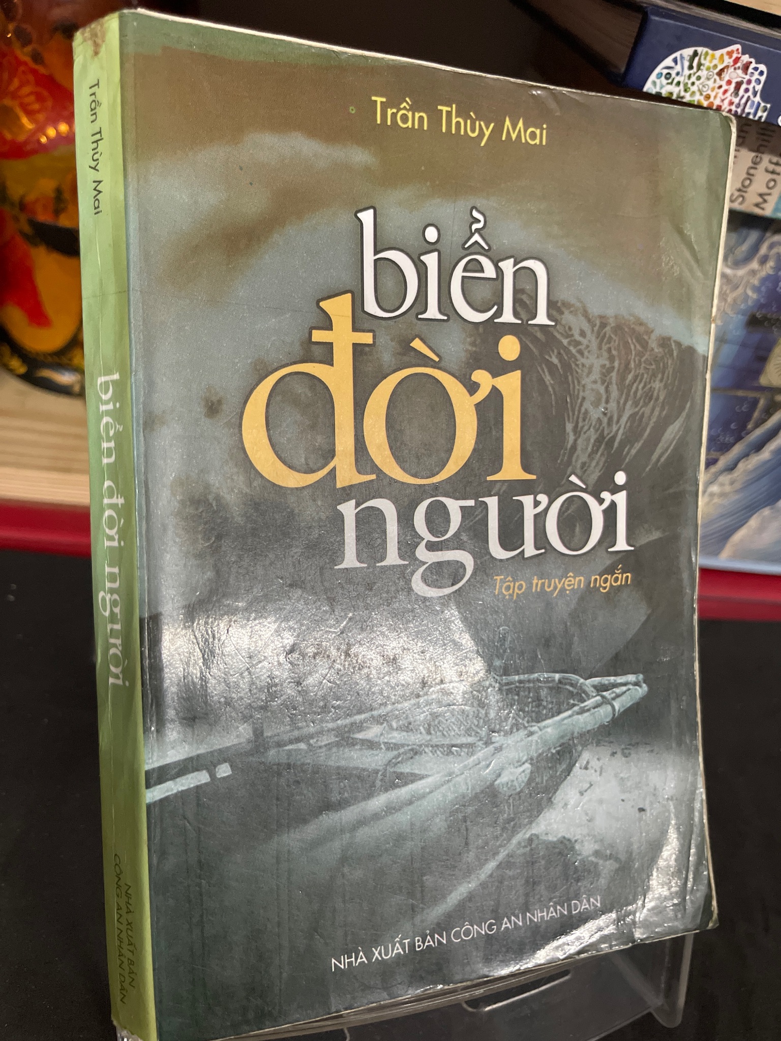 Biển đời người 2003 mới 60% ố bẩn Trần Thuỳ Mai HPB0906 SÁCH VĂN HỌC