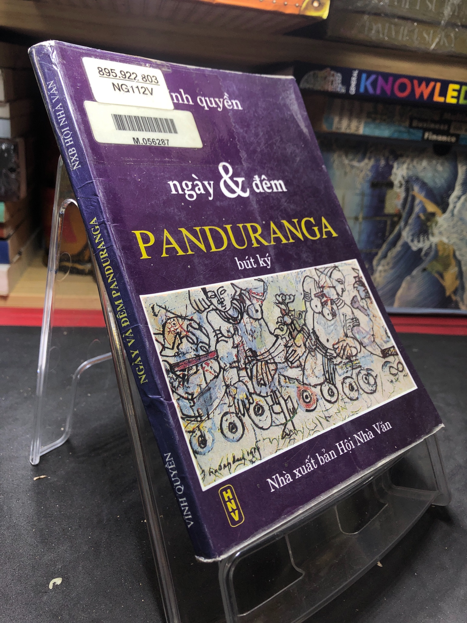 Ngày và đêm Pandurranga mới 70% ố bẩn có dấu mộc và viết nhẹ trang đầu 1996 Vĩnh Quyền HPB0906 SÁCH VĂN HỌC