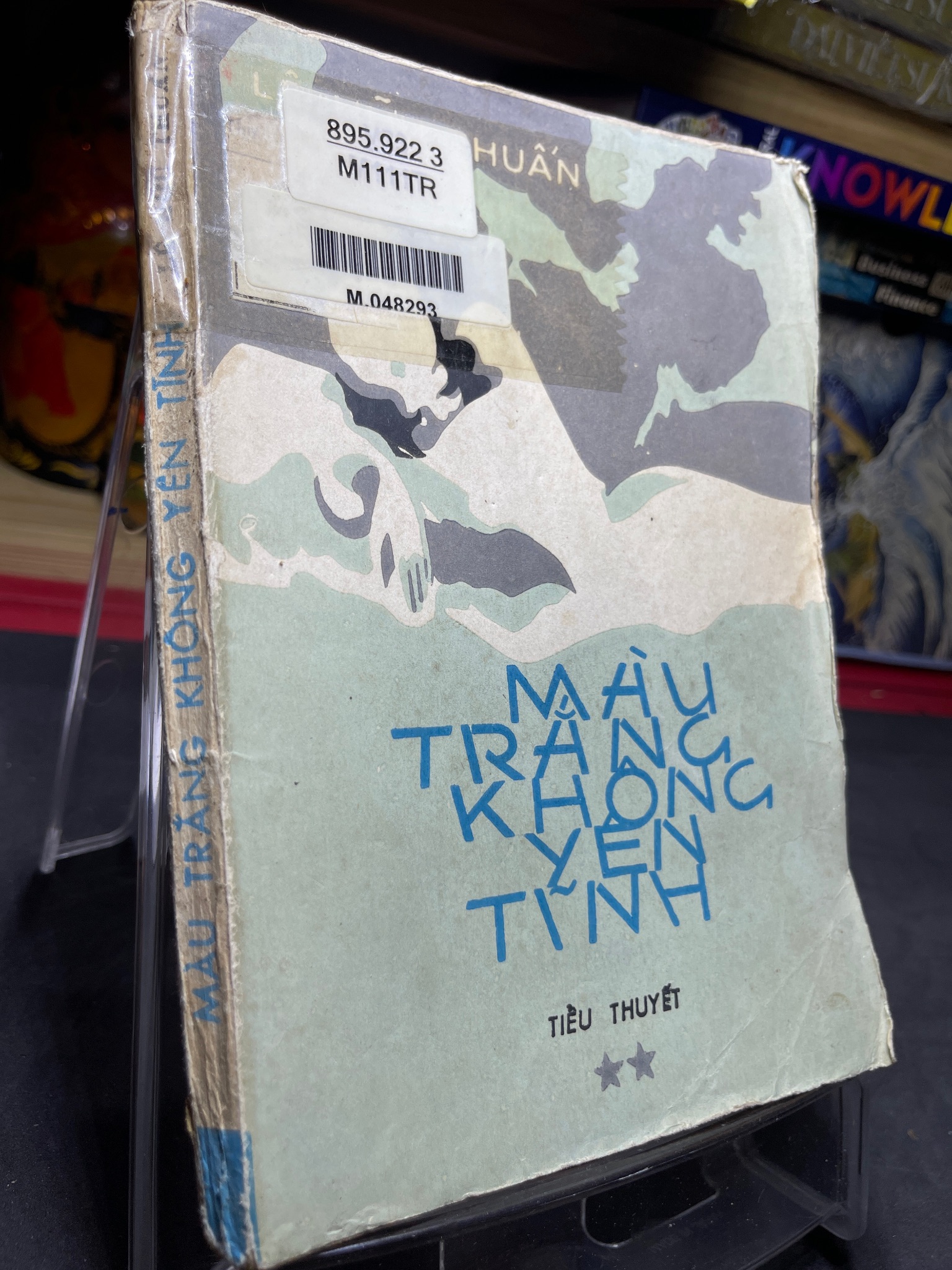 Màu trắng không yên tĩnh 1988 mới 50% ố vàng nặng Lê Hữu Thuấn HPB0906 SÁCH VĂN HỌC