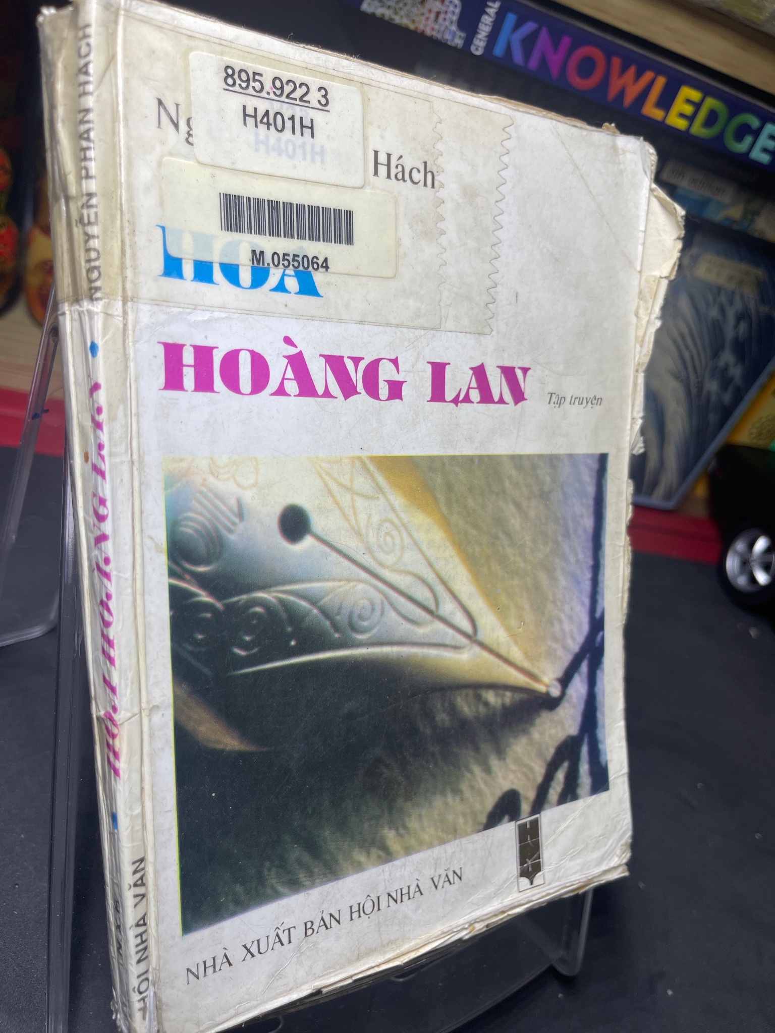 Hoa hoàng lan 1995 mới 50% ố vàng bụng xấu Nguyễn Phan Hách HPB0906 SÁCH VĂN HỌC