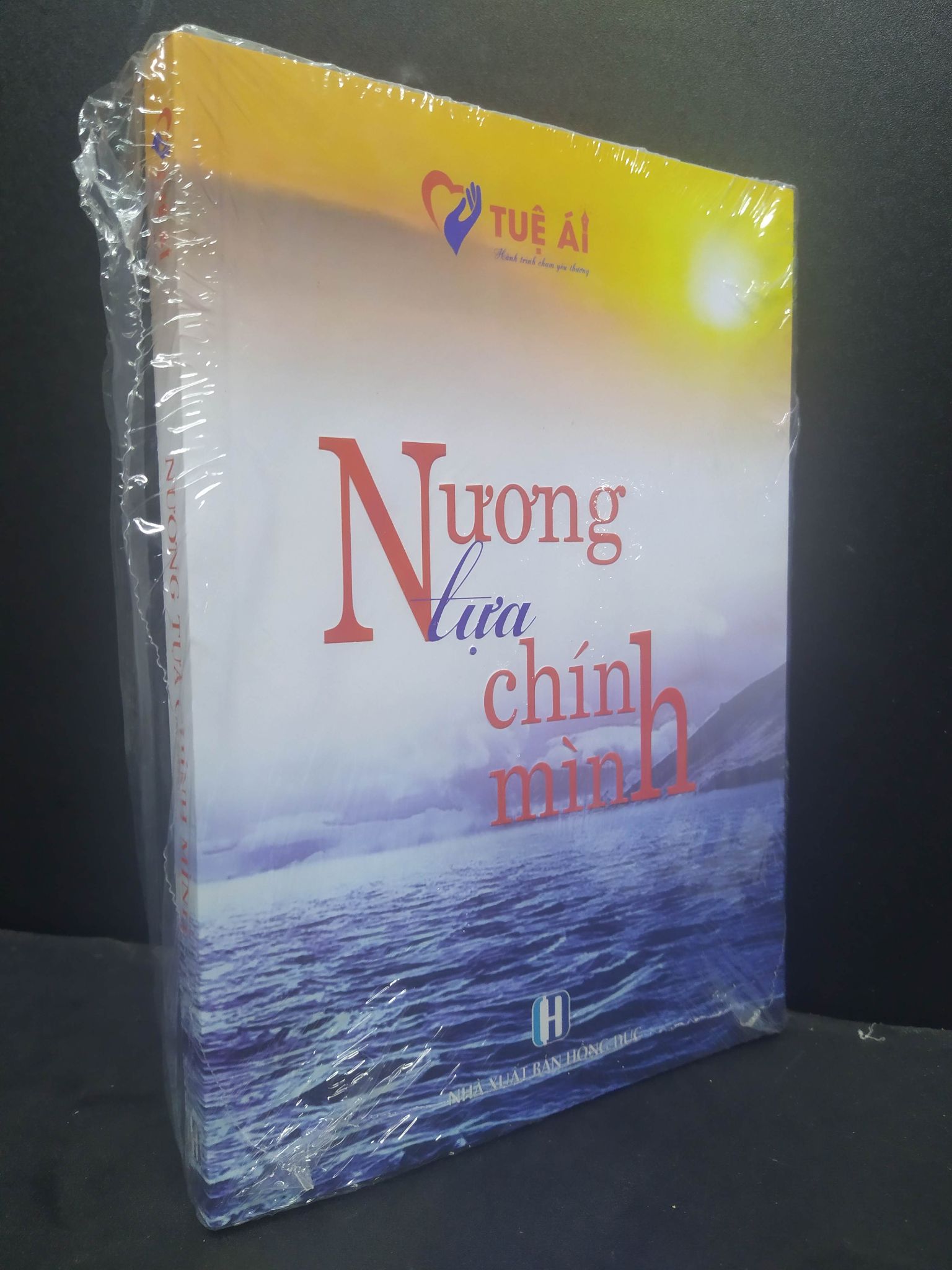 Nương Tựa Chính Mình mới 100% HCM1406 Tuệ Ái SÁCH VĂN HỌC