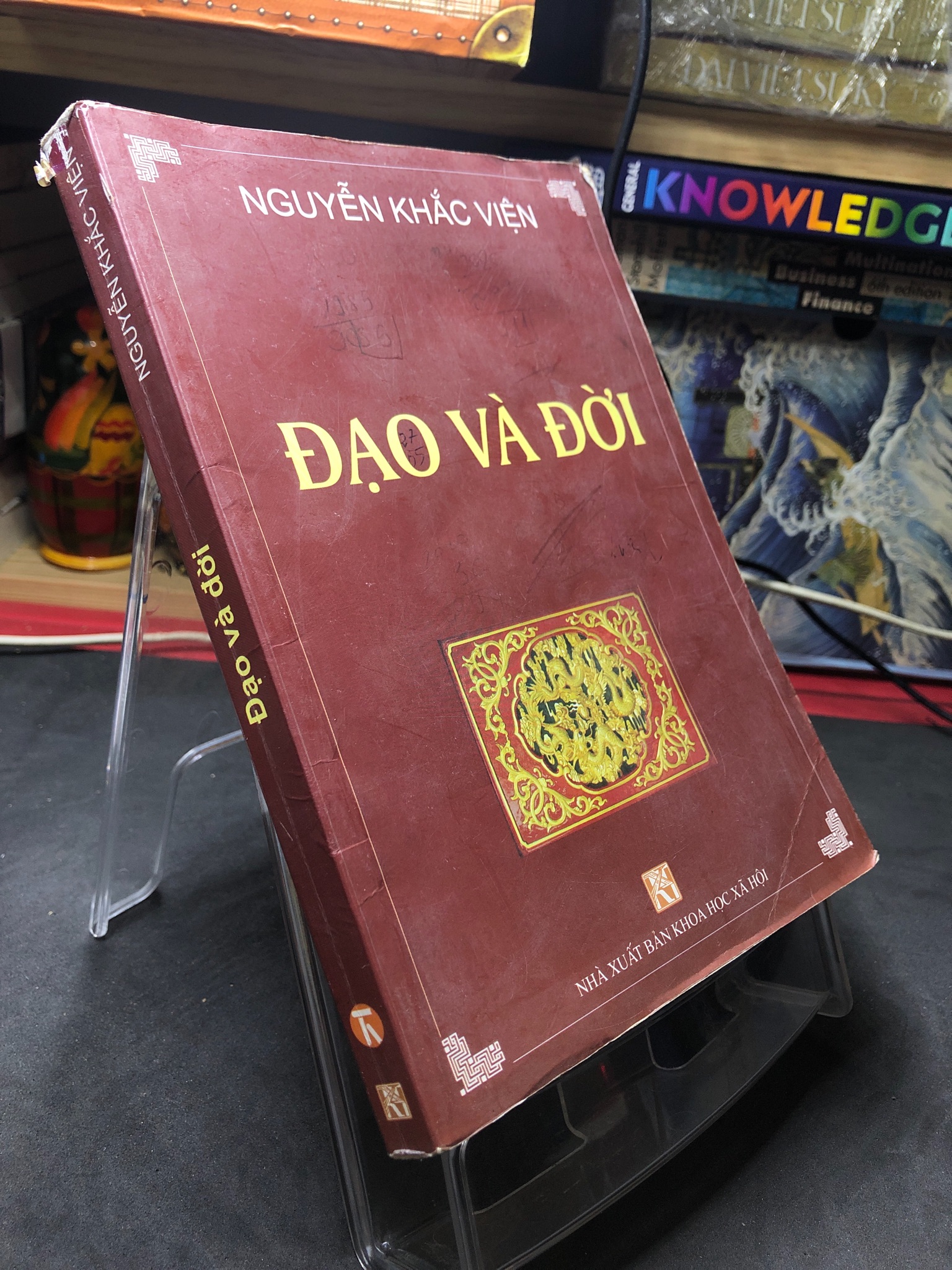 Đạo và đời 2007 mới 70% bẩn cong ẩm nhẹ bút xanh Nguyễn Khắc Viện HPB2006 SÁCH KHOA HỌC ĐỜI SỐNG