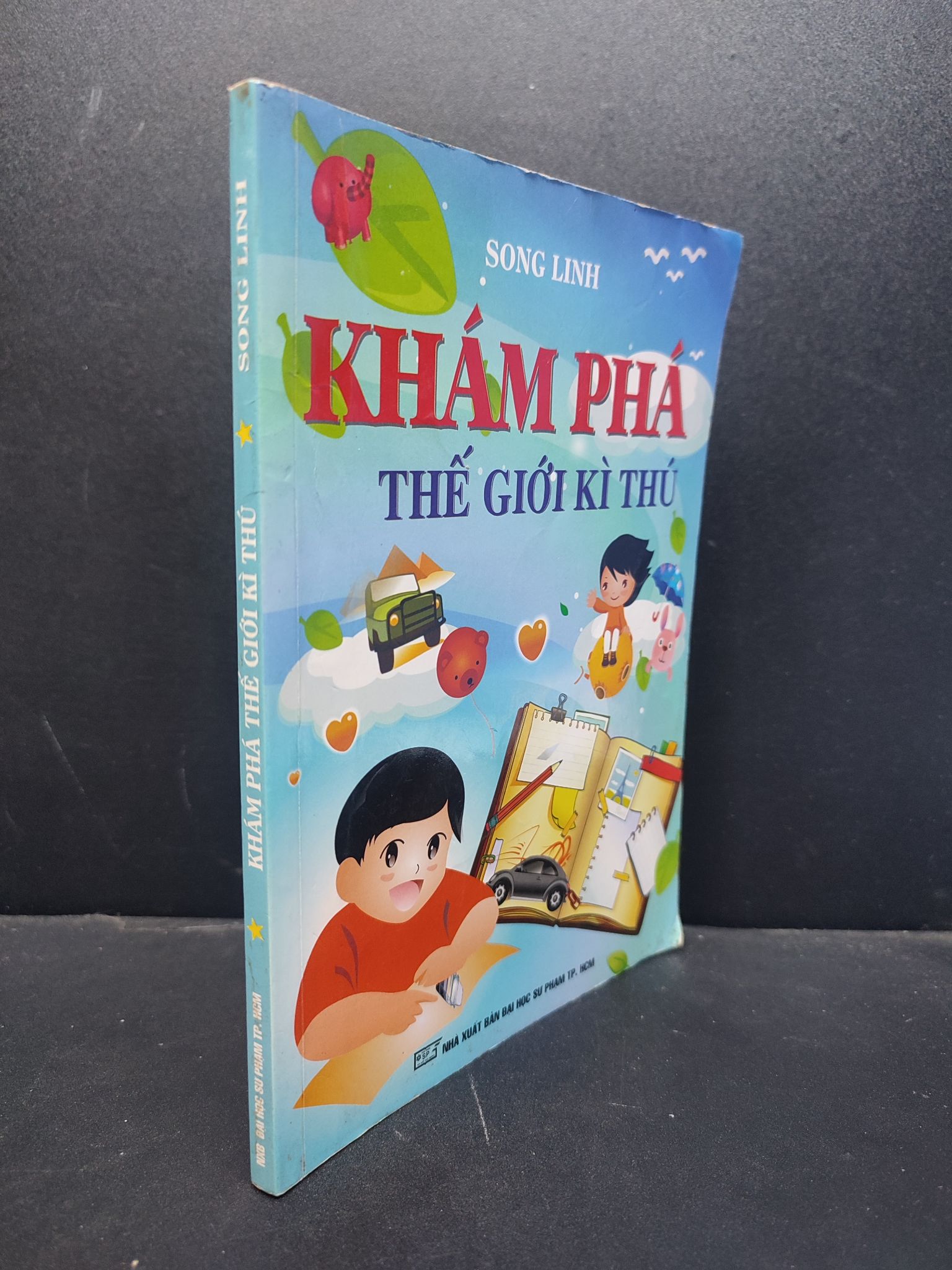 Khám phá thế giới kì thú mới 80% ố nhẹ 2012 HCM1406 Song Linh SÁCH KHOA HỌC ĐỜI SỐNG