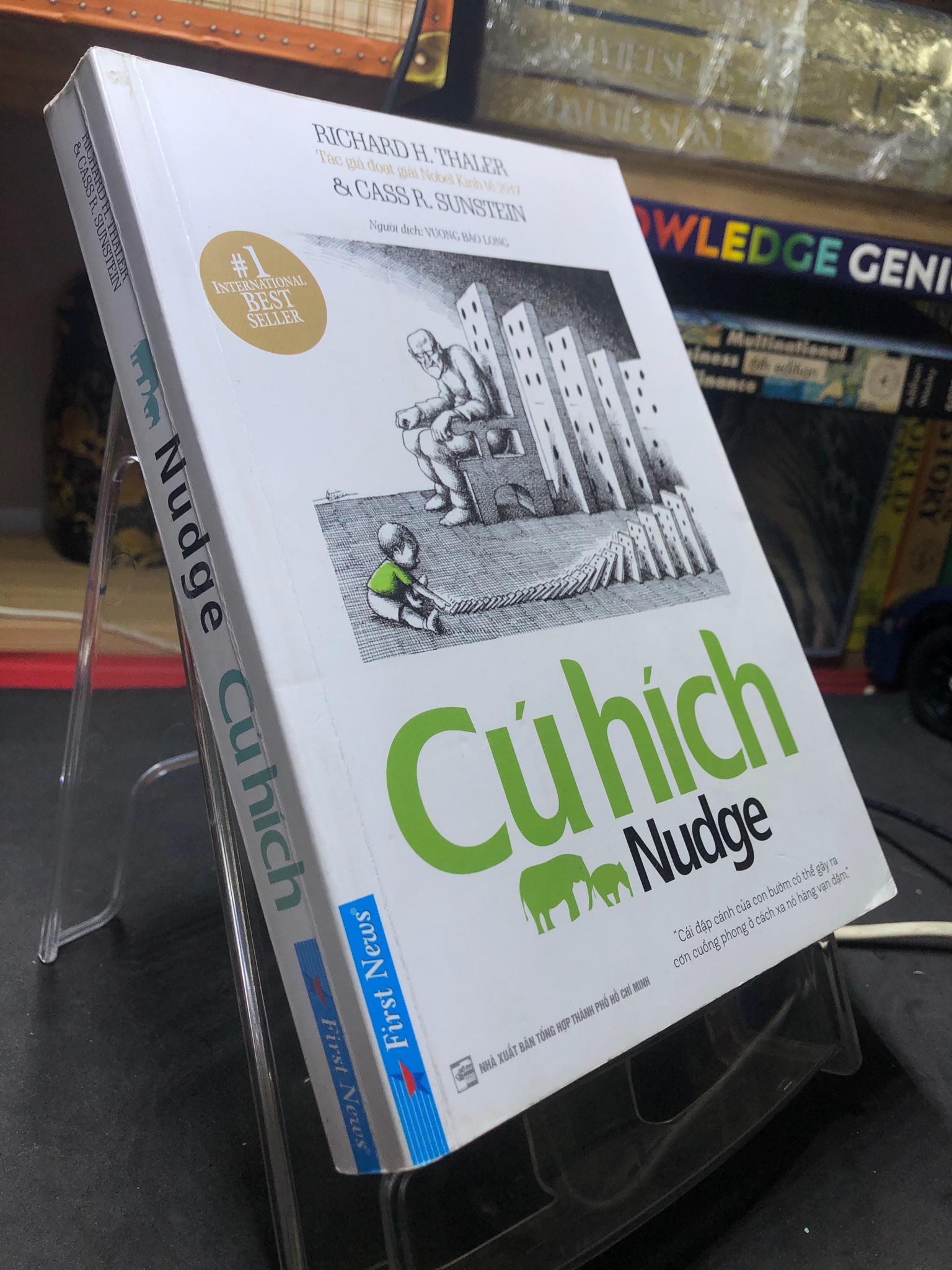 Nudge cú hích 2017 mới 80% ố nhẹ bụng sách Richard H Thaler và Cass R Sunstein HPB2506 SÁCH KỸ NĂNG