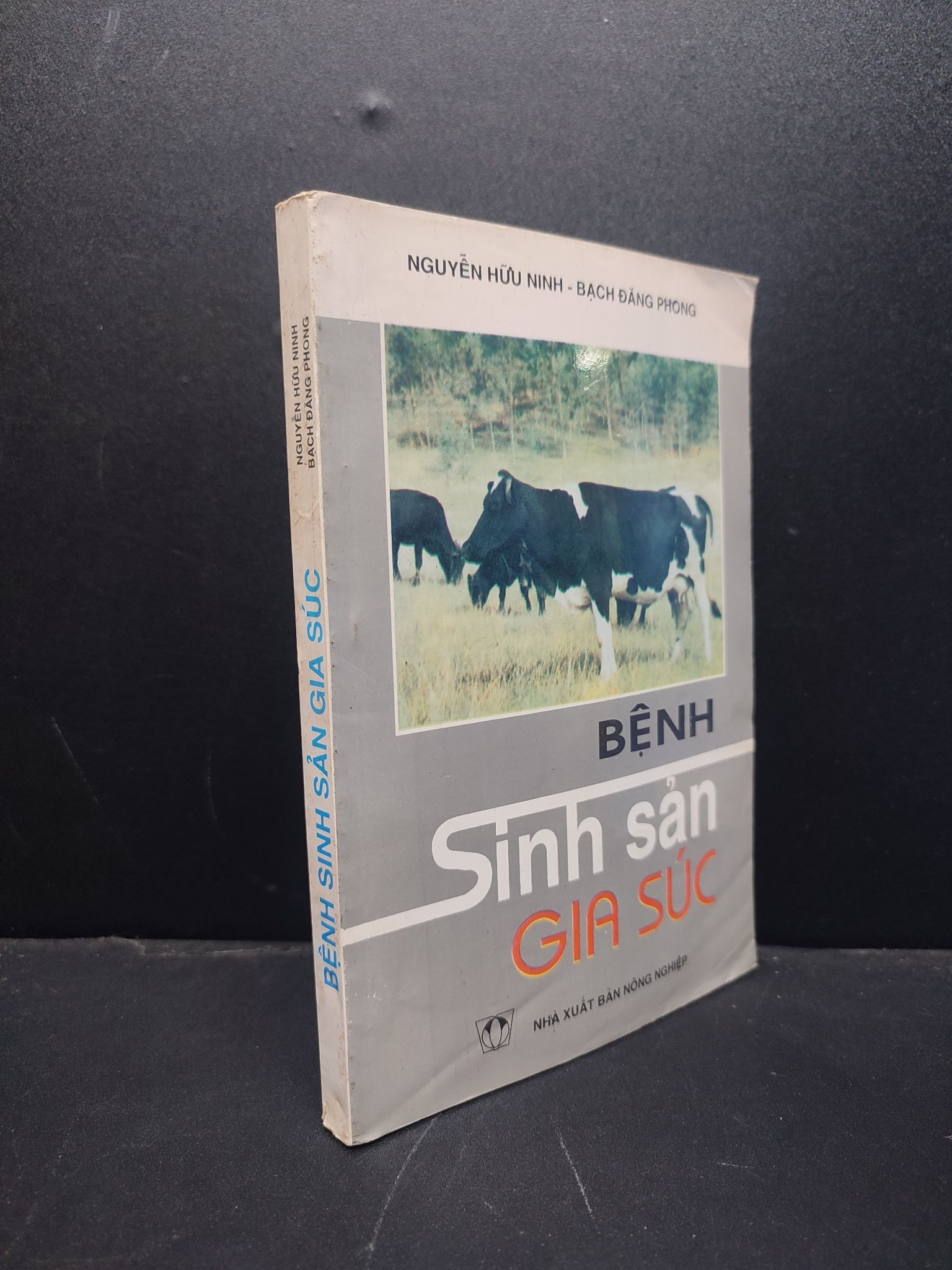 Bệnh sinh sản gia súc mới 80% ố vàng 2000 HCM1406 Nguyễn Hữu Ninh - Bạch Đăng Phong SÁCH KHOA HỌC ĐỜI SỐNG