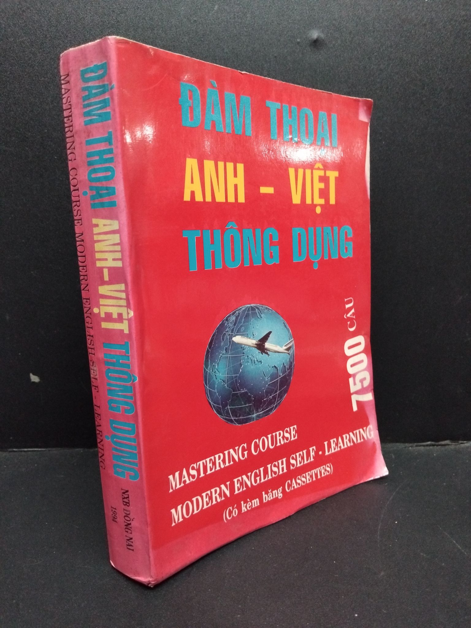 Đàm thoại Anh - Việt thông dụng 7500 câu mới 70% ố vàng rách nhẹ trang 1994 HCM1406 SÁCH HỌC NGOẠI NGỮ