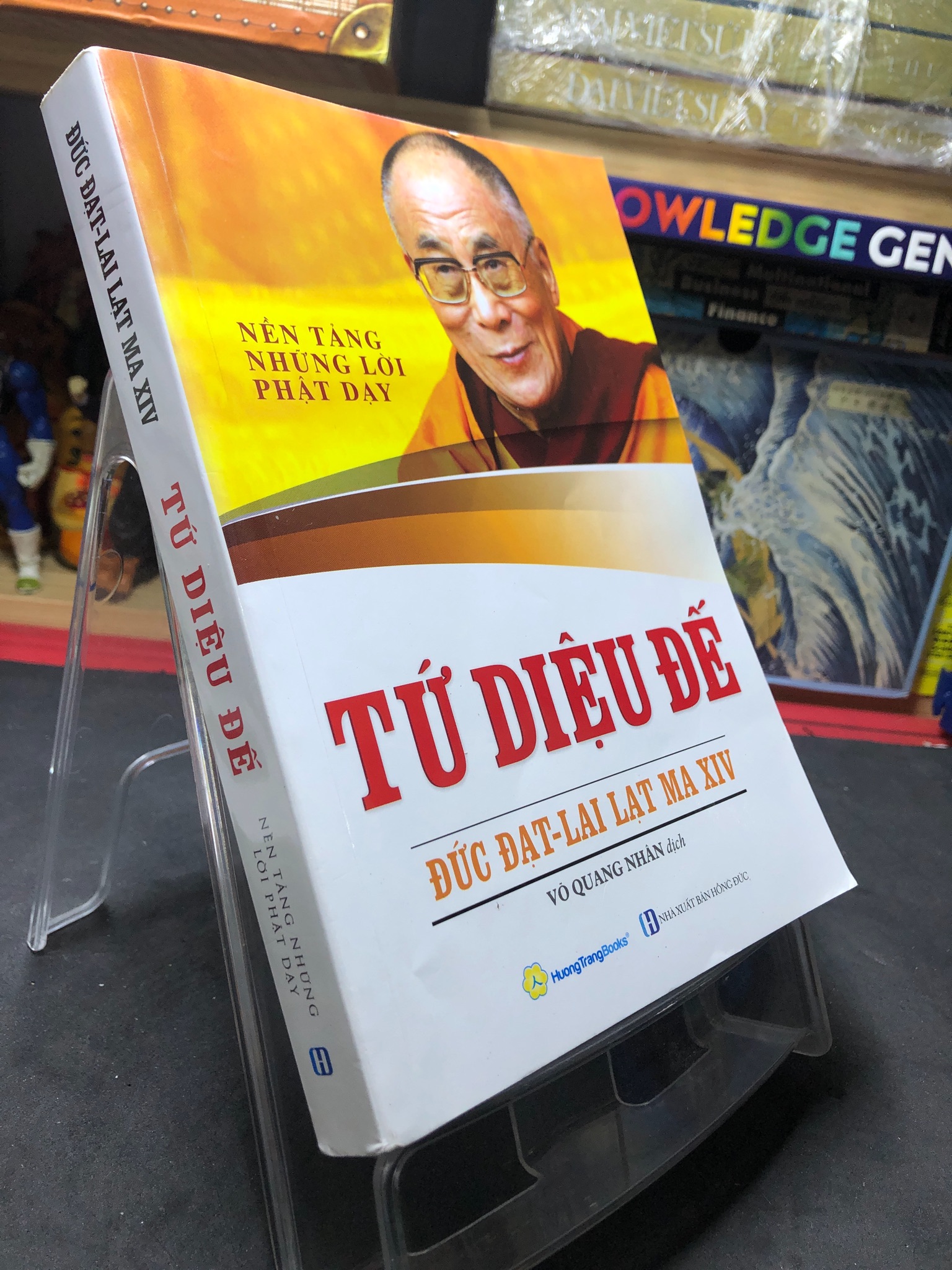 Tứ diệu đế Nền tảng những điều Phật dạy 2023 mới 90% bẩn nhẹ Đức Đạt-Lai Lạt Ma XIV HPB0207 TÂM LINH - TÔN GIÁO - THIỀN