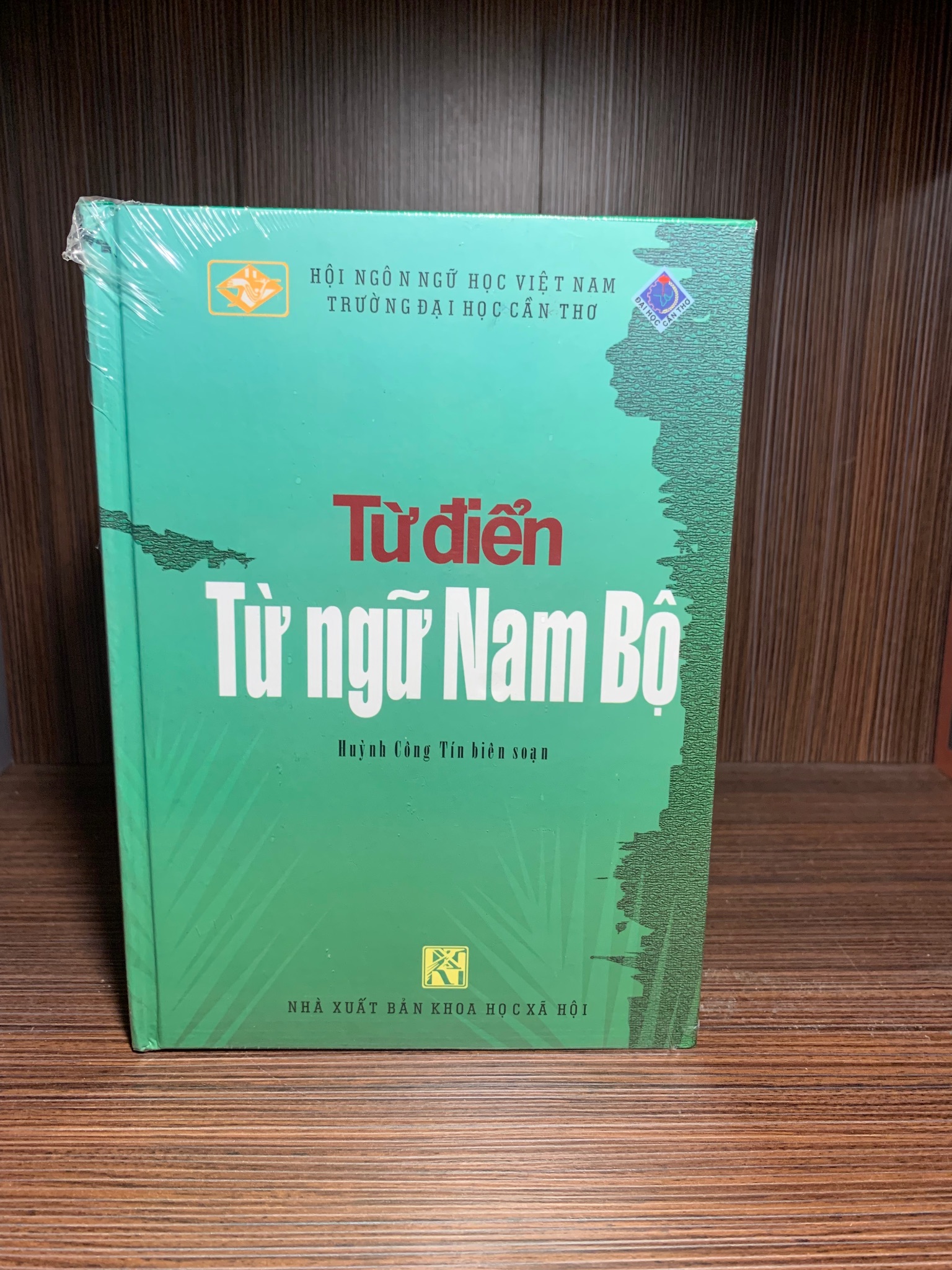 Từ Điển Từ Ngữ Nam Bộ (bìa cứng)- Huỳnh Công Tín biên soạn-Mới nguyên seal- STB07.07-Từ điển